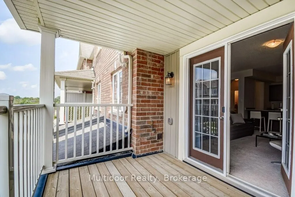Photo 22 of 20 Hiscott Drive, Hamilton, Waterdown — HOMEH
