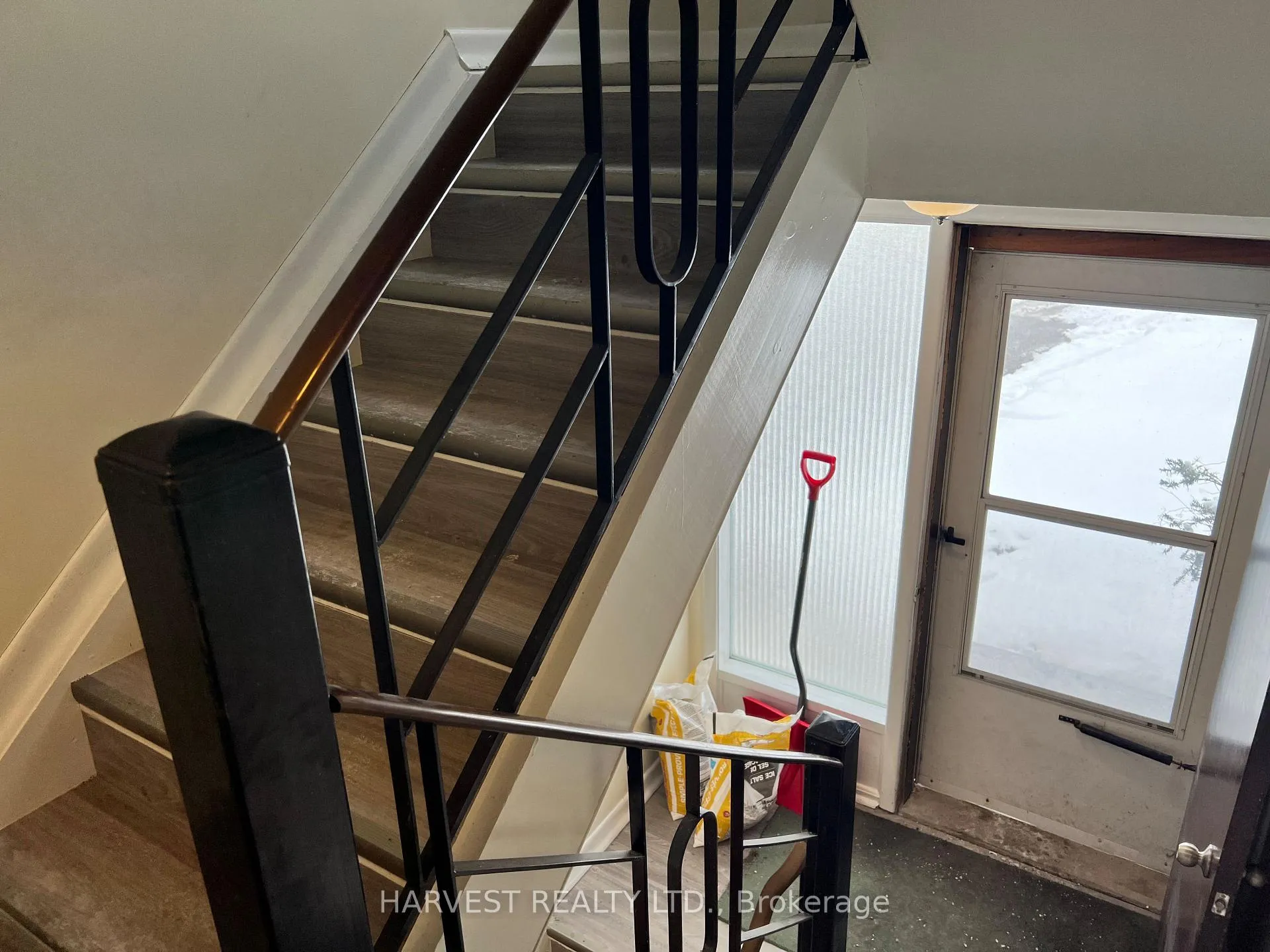 Photo 9 of 337 Frontenac Avenue, Oshawa, Vanier — HOMEH