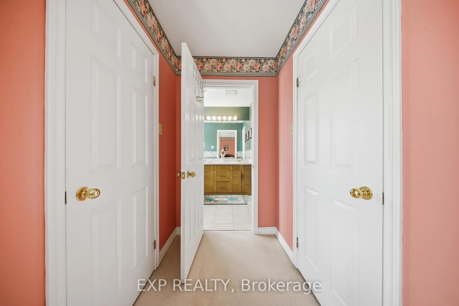 Photo 30 of 637 Deer Run Drive, Waterloo — HOMEH