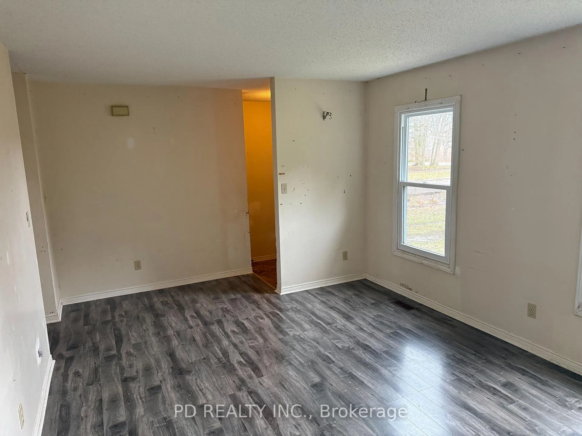 Photo 20 of 612 Hines Road, Haldimand, Dunnville — HOMEH