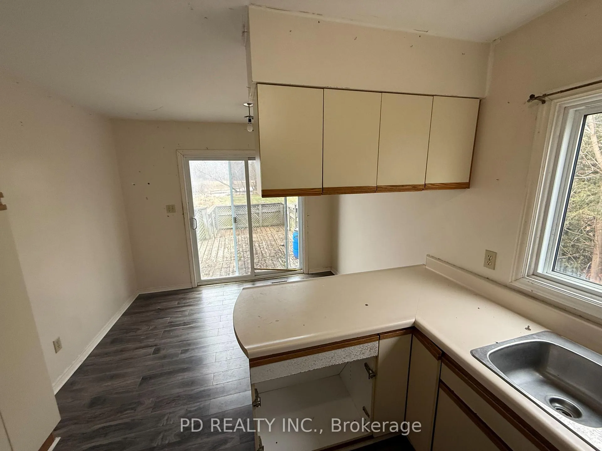 Photo 32 of 612 Hines Road, Haldimand, Dunnville — HOMEH