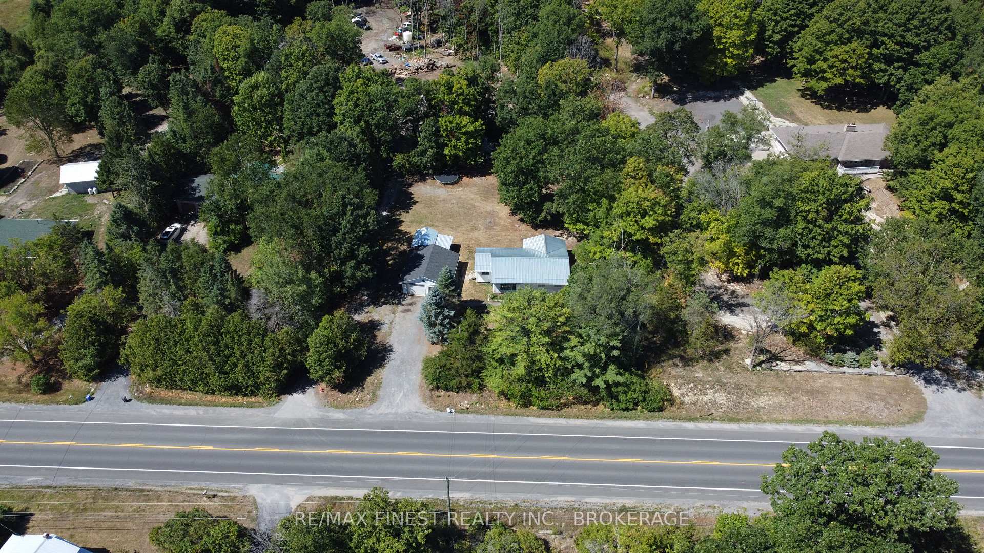 Photo 3 of 2843 Perth Road, Kingston, City North of 401 — HOMEH