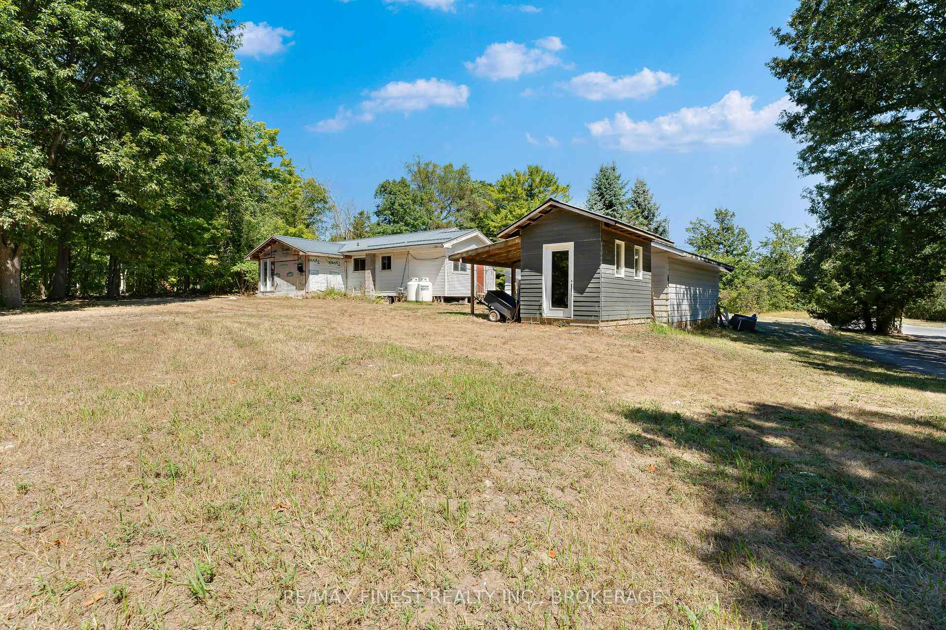 Photo 24 of 2843 Perth Road, Kingston, City North of 401 — HOMEH