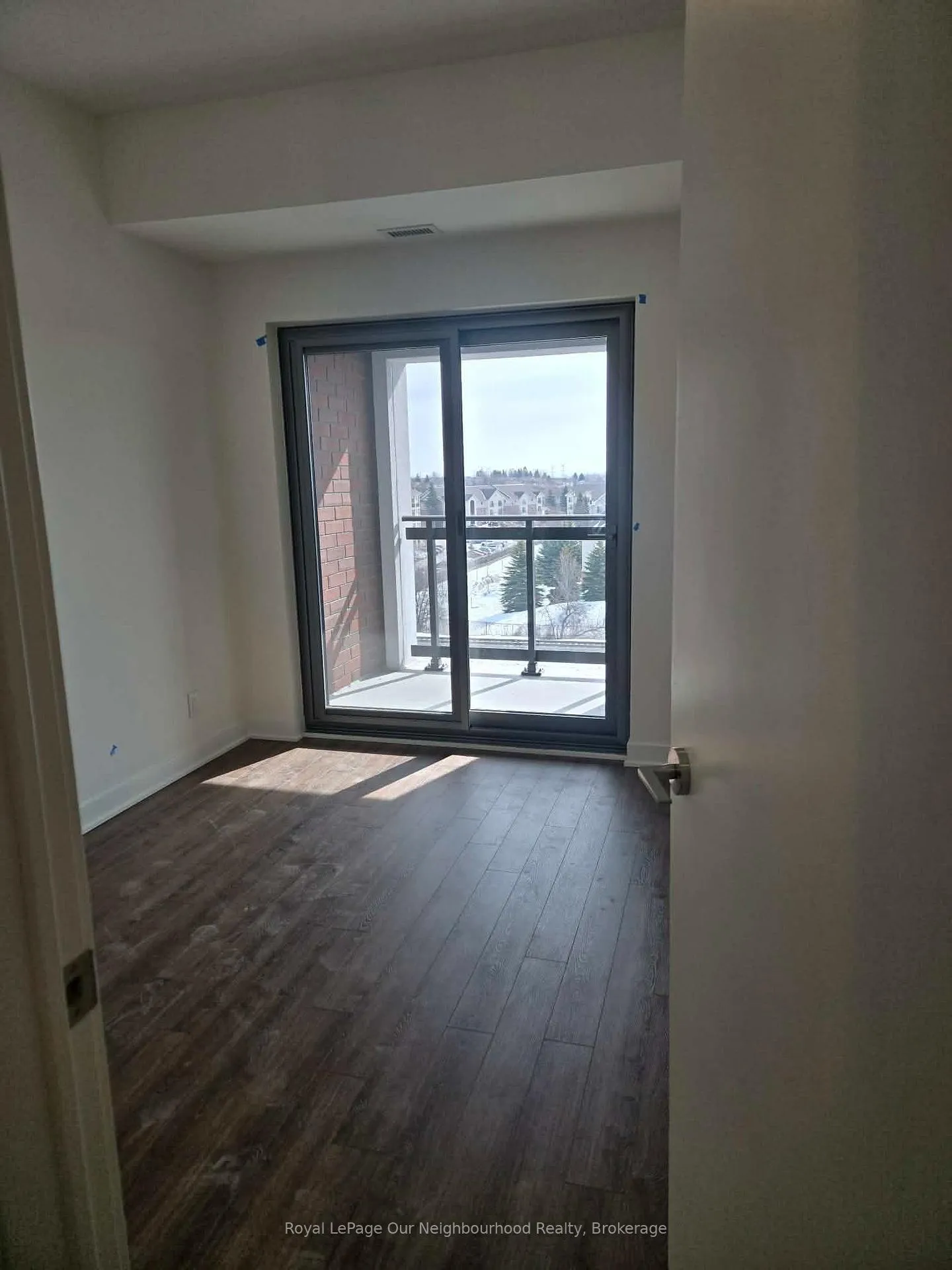 Photo 11 of Unit 604, 51 Clarington Boulevard, Clarington, Bowmanville — HOMEH