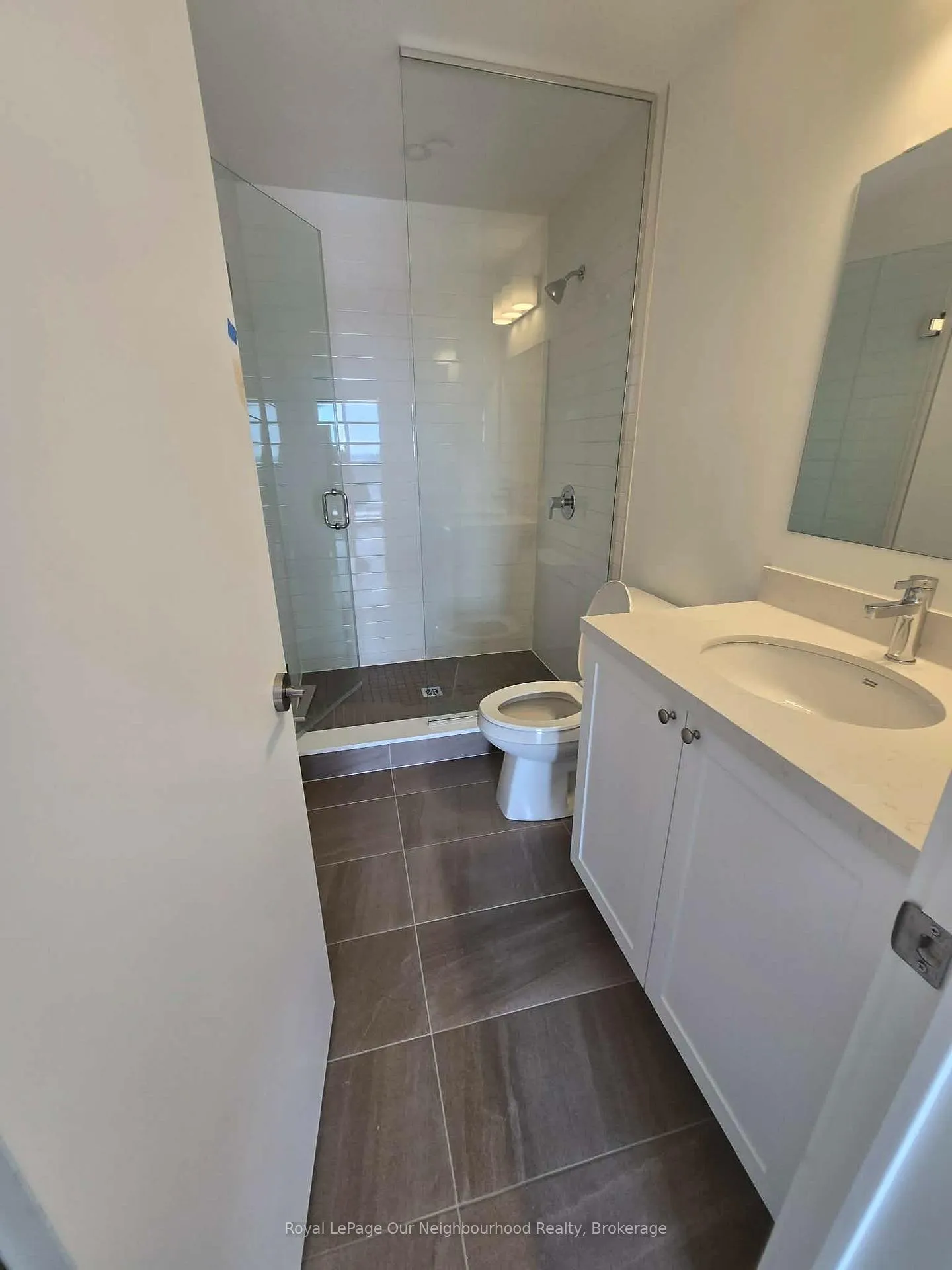 Photo 13 of Unit 604, 51 Clarington Boulevard, Clarington, Bowmanville — HOMEH
