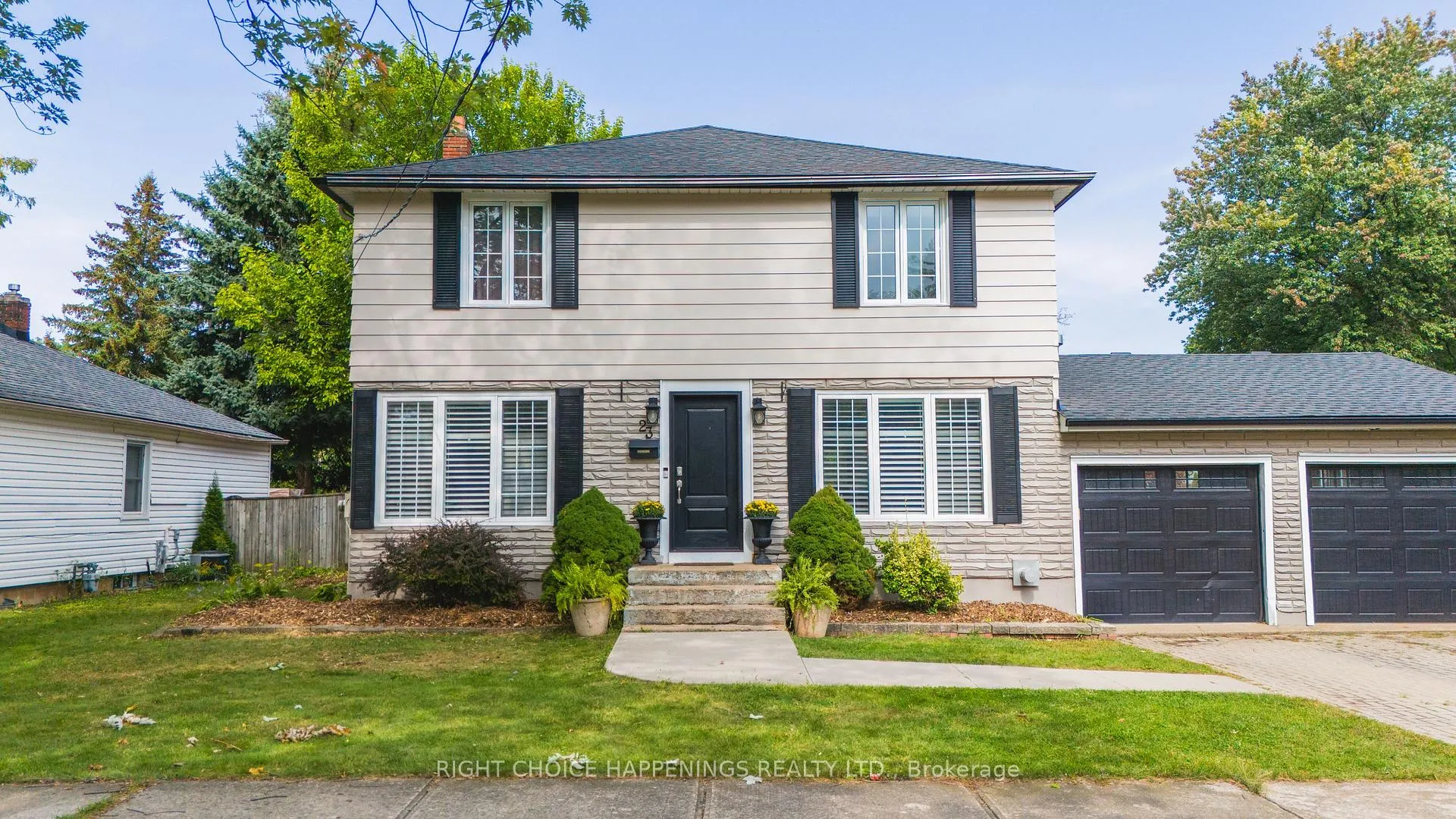 Photo 2 of 23 Heywood Avenue, St. Catharines, Bunting/Linwell — HOMEH
