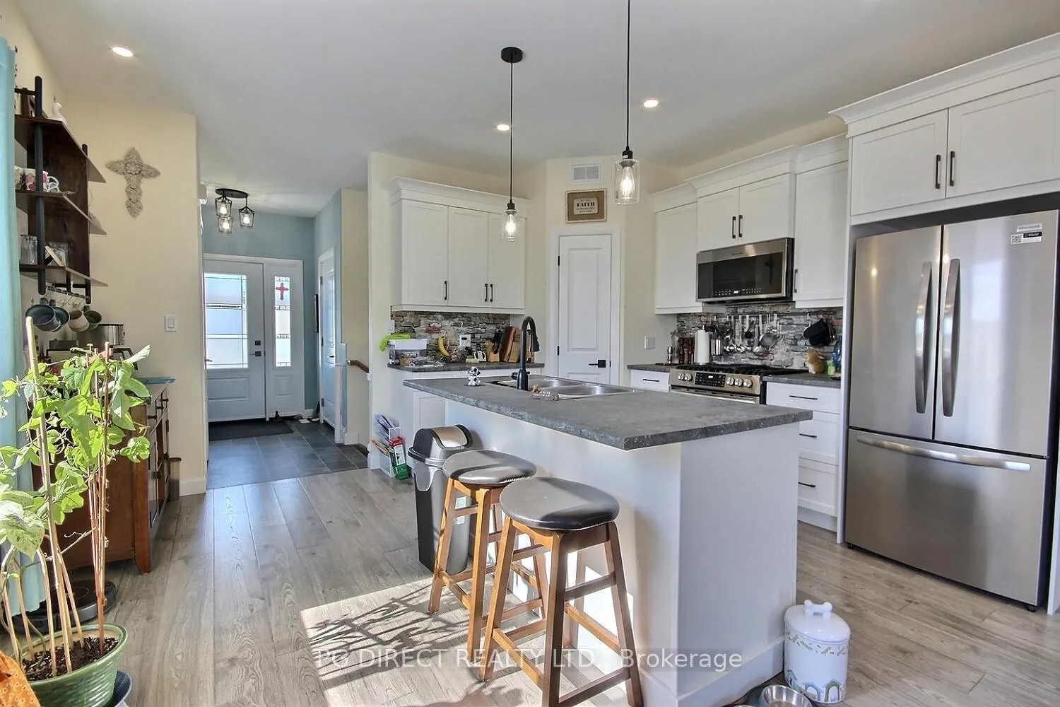 Photo 3 of 5 Cedarwood Street, Quinte West, Frankford Ward — HOMEH