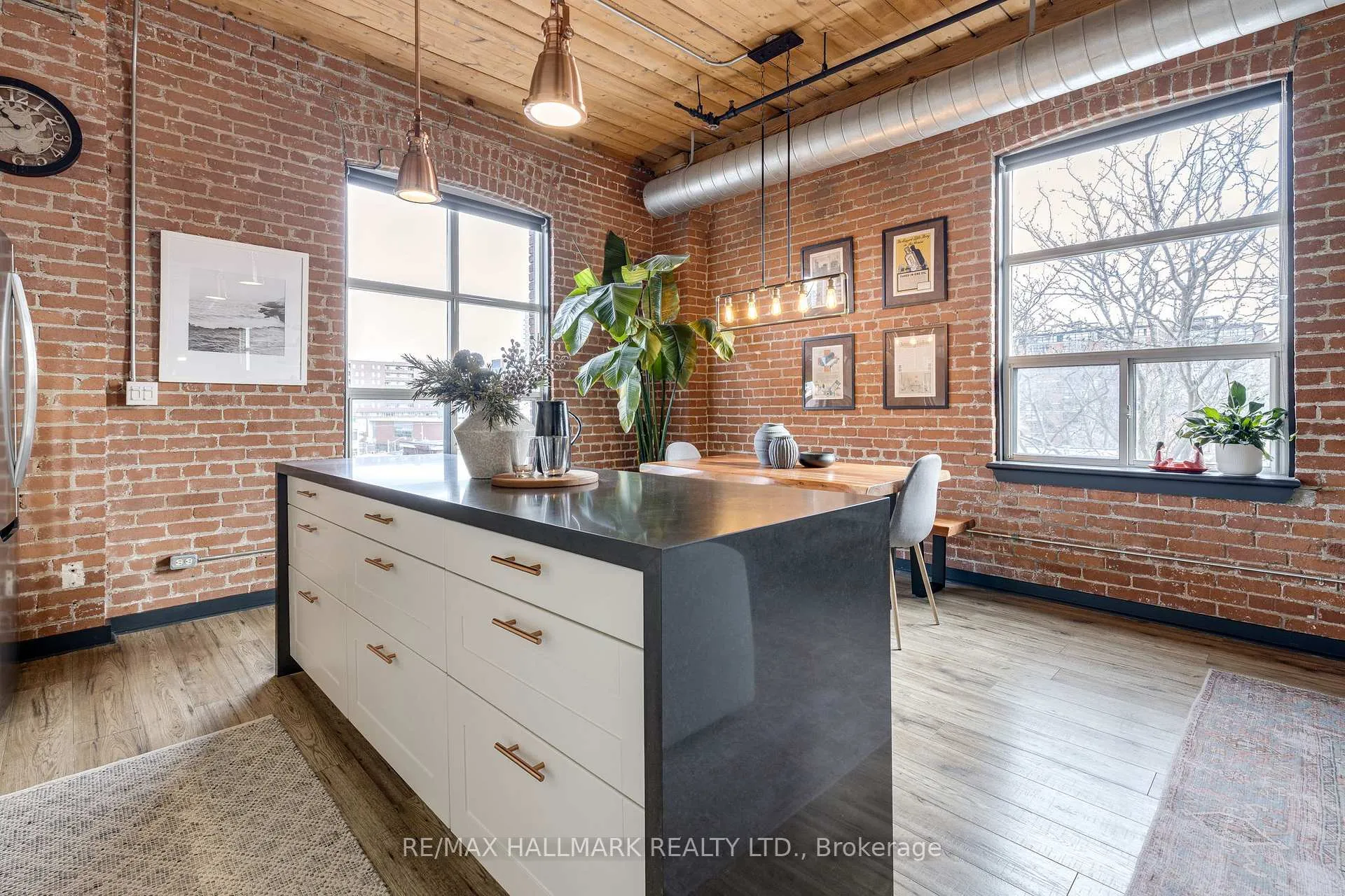 Photo 17 of Unit 406, 426 Queen Street E, Toronto, Regent Park — HOMEH
