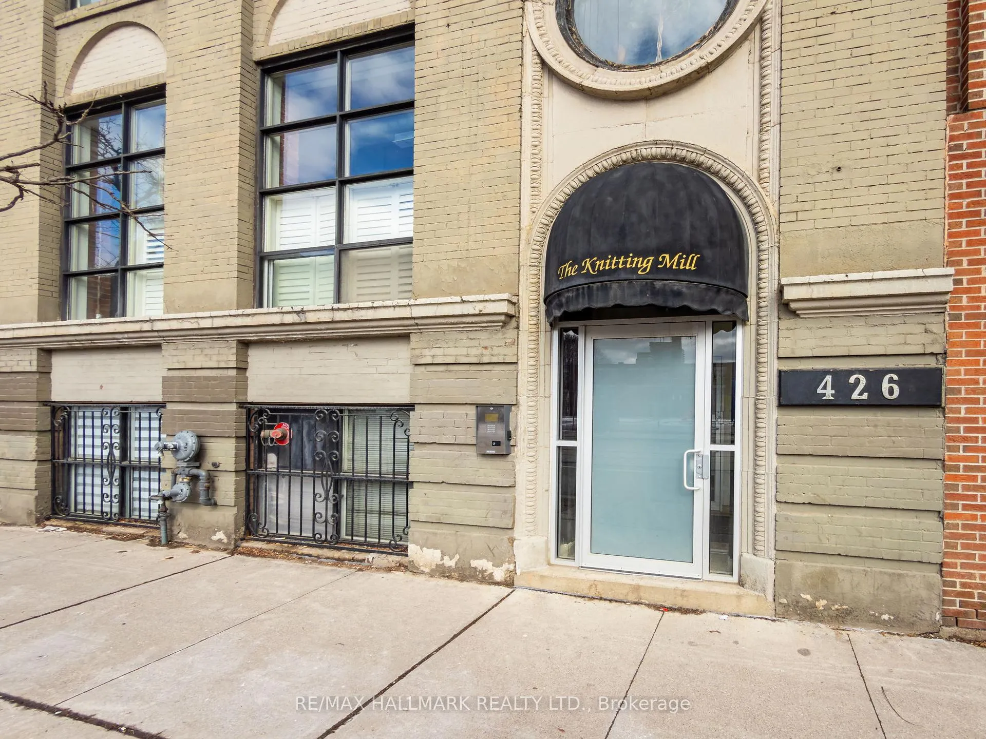Photo 33 of Unit 406, 426 Queen Street E, Toronto, Regent Park — HOMEH