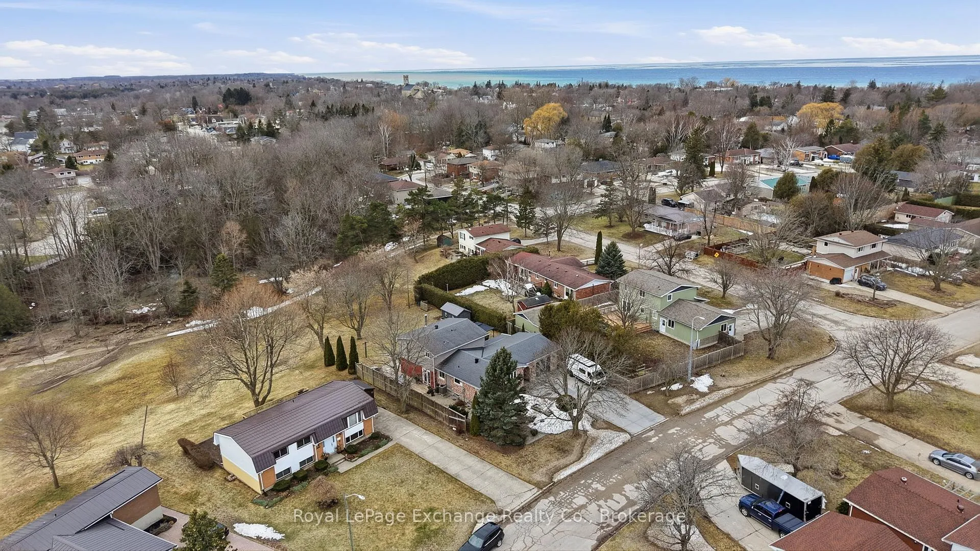 Photo 40 of 446 Highland Drive, Kincardine — HOMEH
