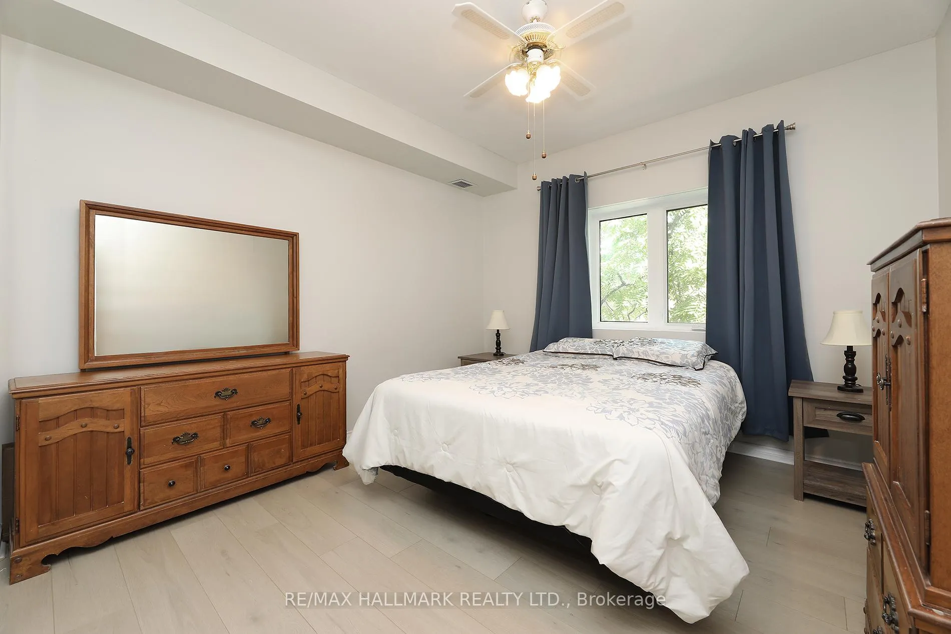 Photo 16 of Unit 305, 21 George Street, Aurora, Aurora Village — HOMEH