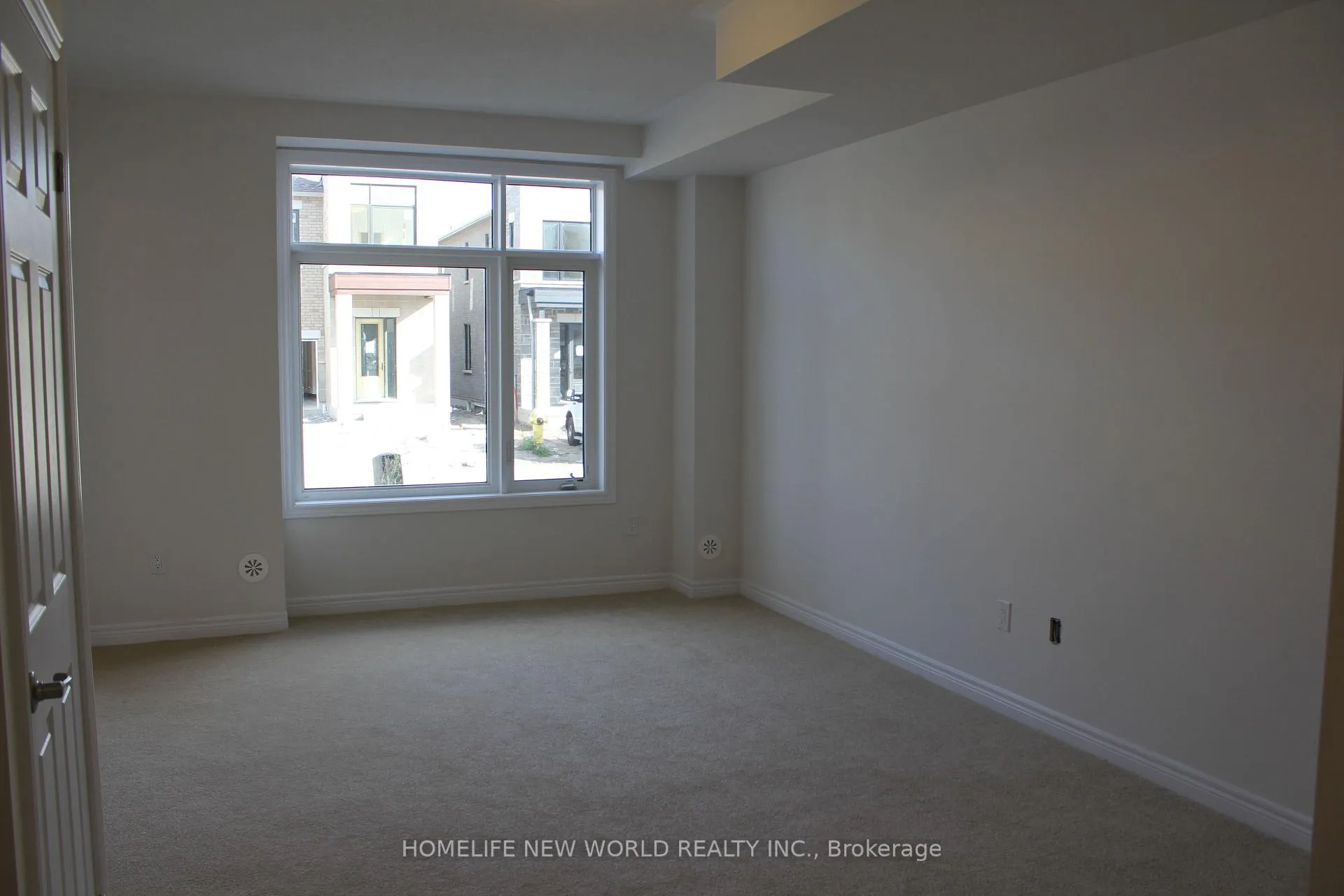Photo 3 of 62 Johann Drive, Markham, Middlefield — HOMEH