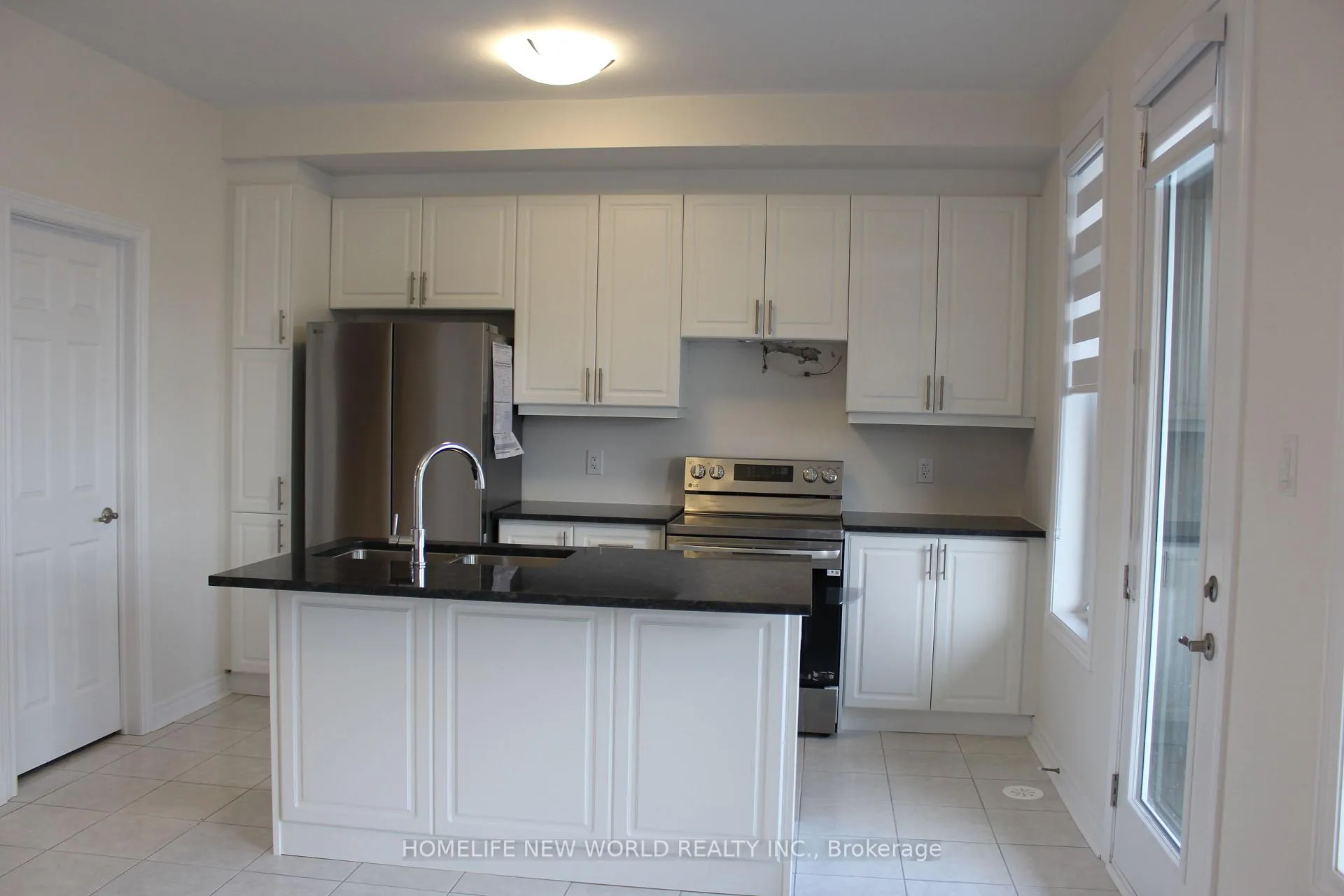 Photo 10 of 62 Johann Drive, Markham, Middlefield — HOMEH