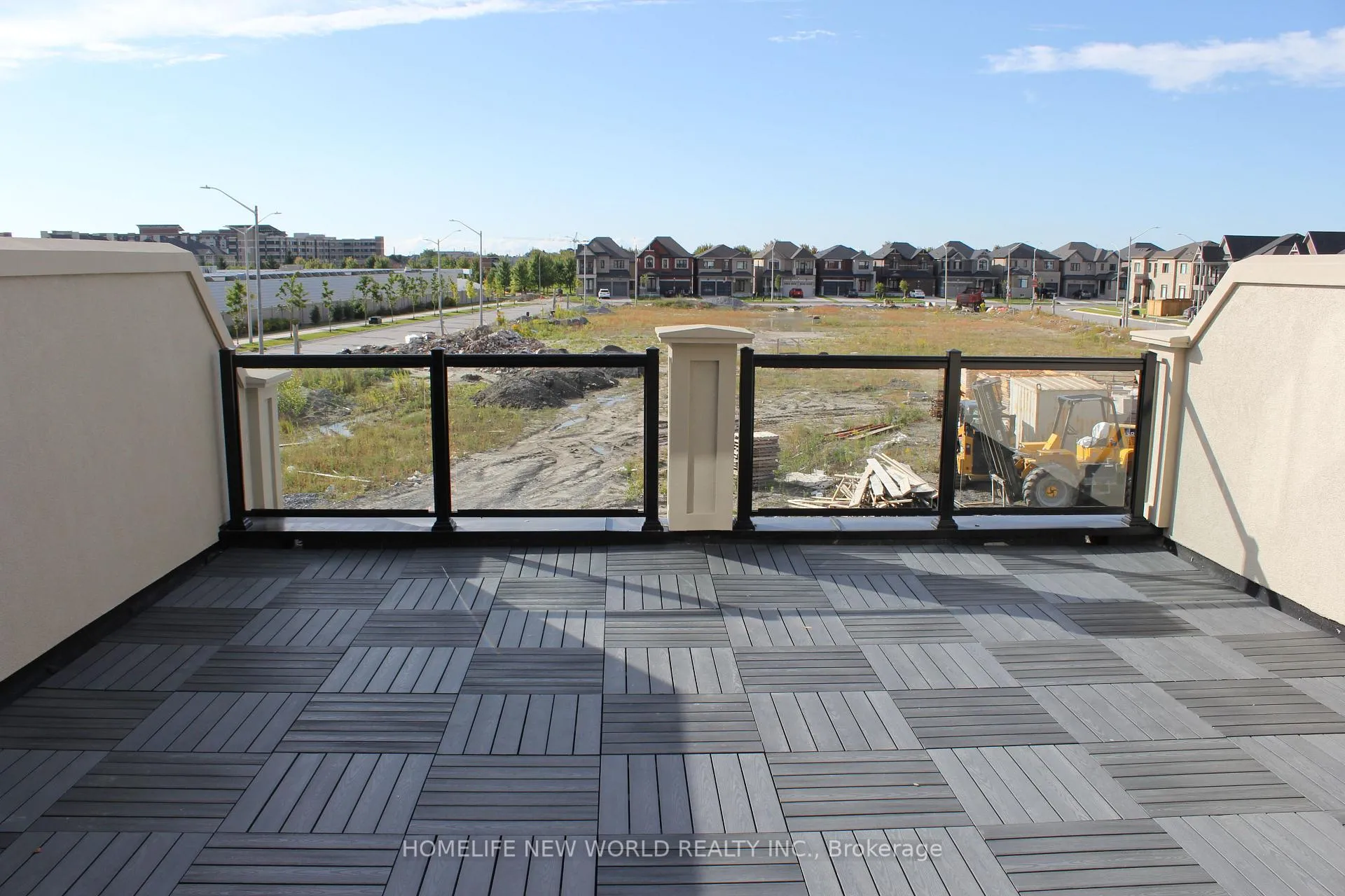 Photo 12 of 62 Johann Drive, Markham, Middlefield — HOMEH