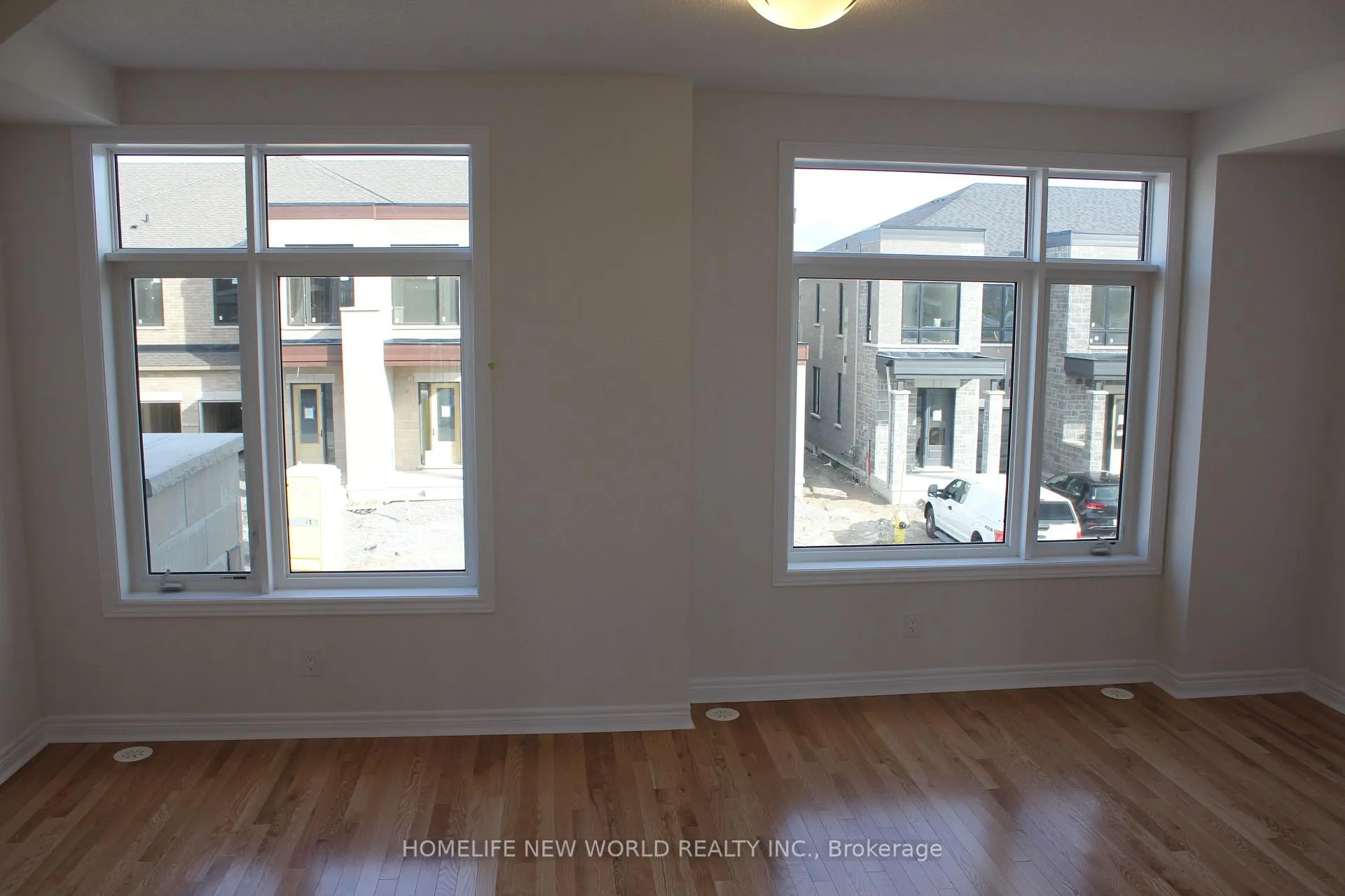 Photo 16 of 62 Johann Drive, Markham, Middlefield — HOMEH