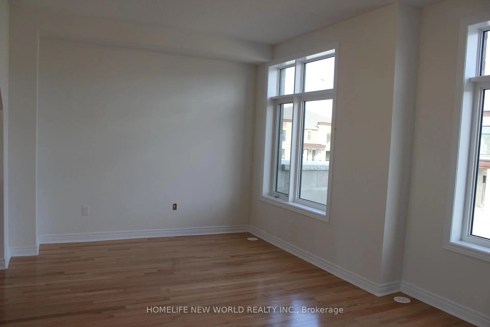 Photo 17 of 62 Johann Drive, Markham, Middlefield — HOMEH