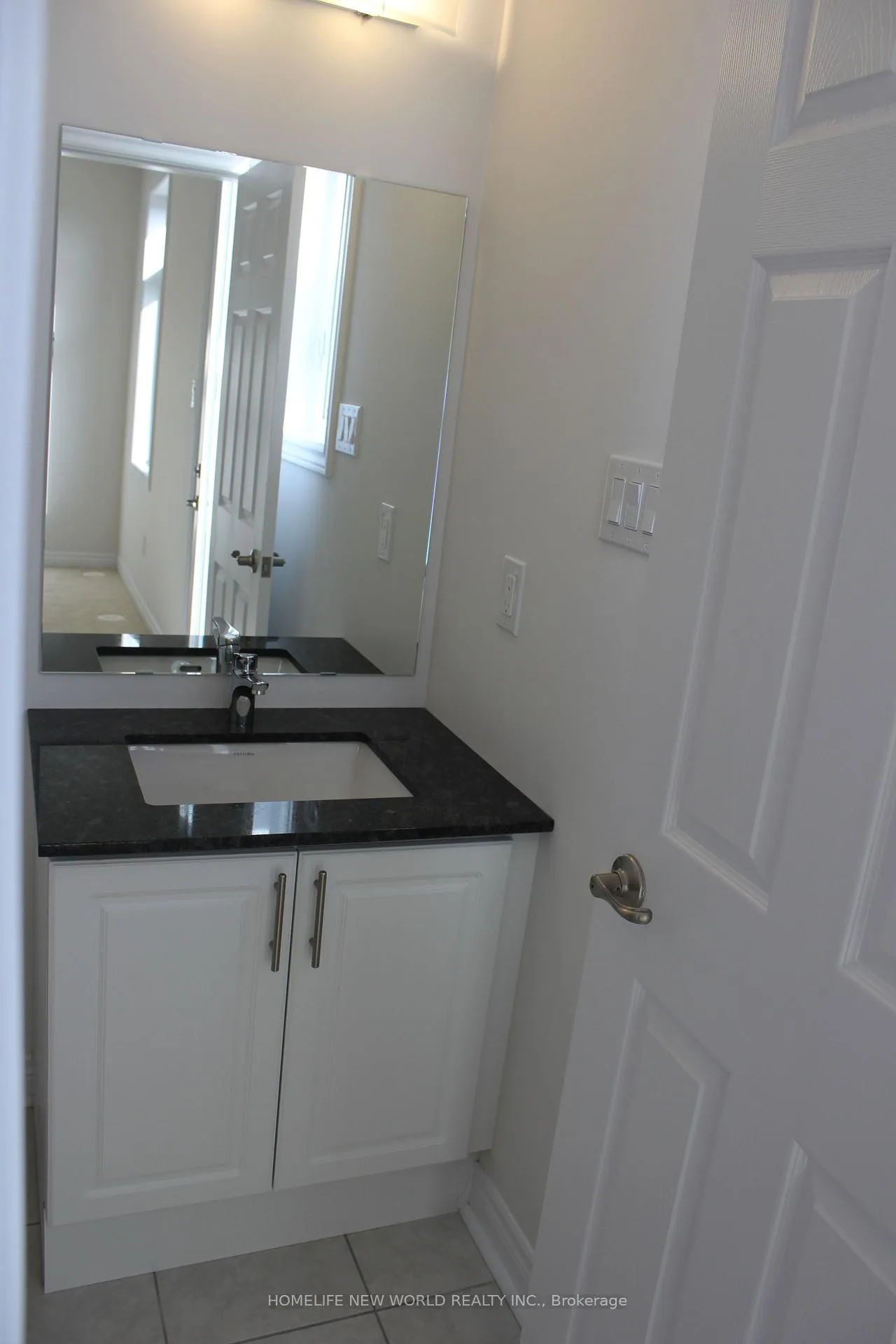 Photo 23 of 62 Johann Drive, Markham, Middlefield — HOMEH