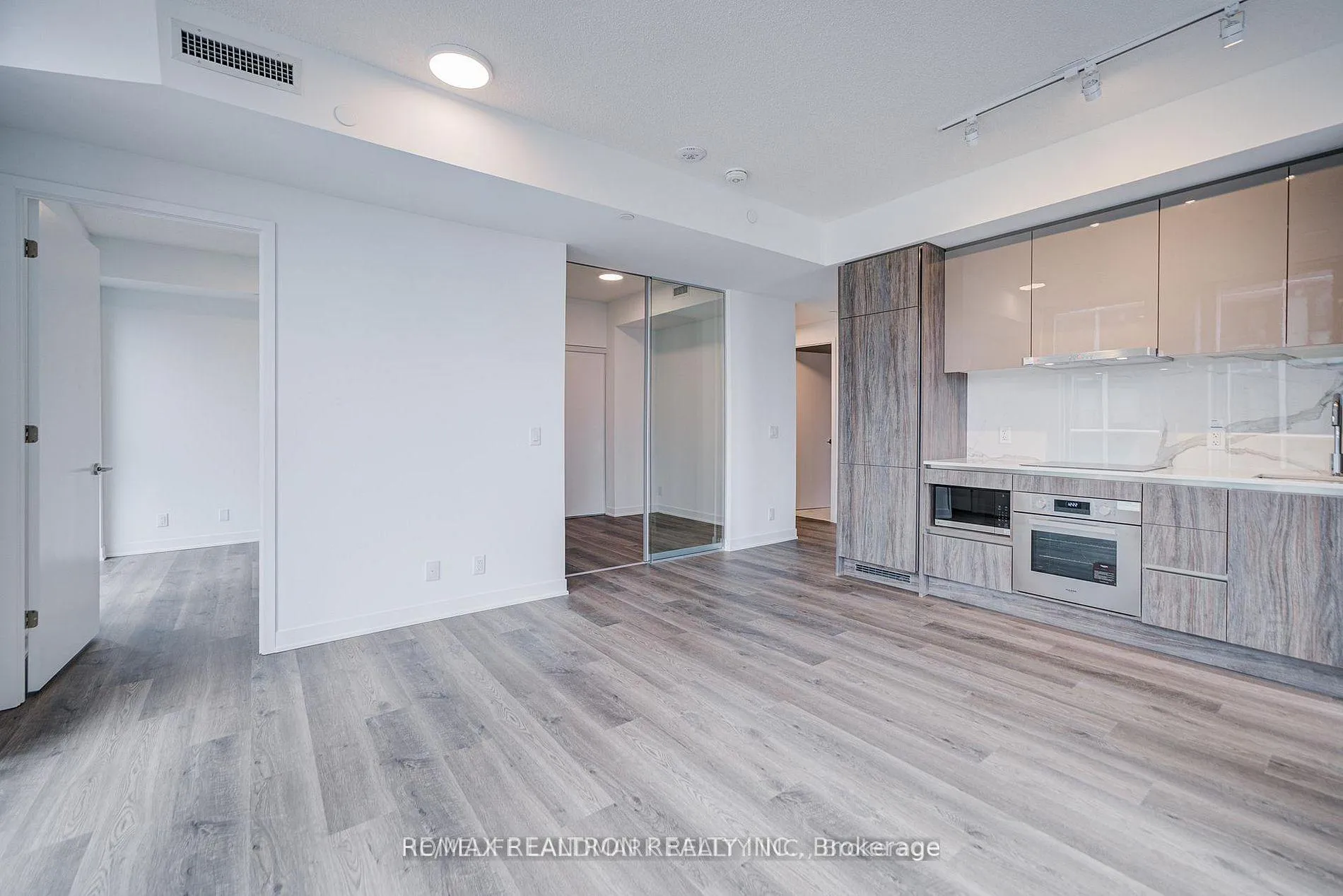 Photo 19 of Unit 1810, 180 Front Street E, Toronto, Moss Park — HOMEH