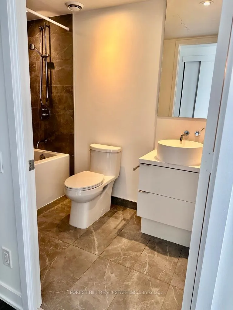 Photo 8 of Unit 2809, 185 Roehampton Avenue, Toronto, Mount Pleasant West — HOMEH