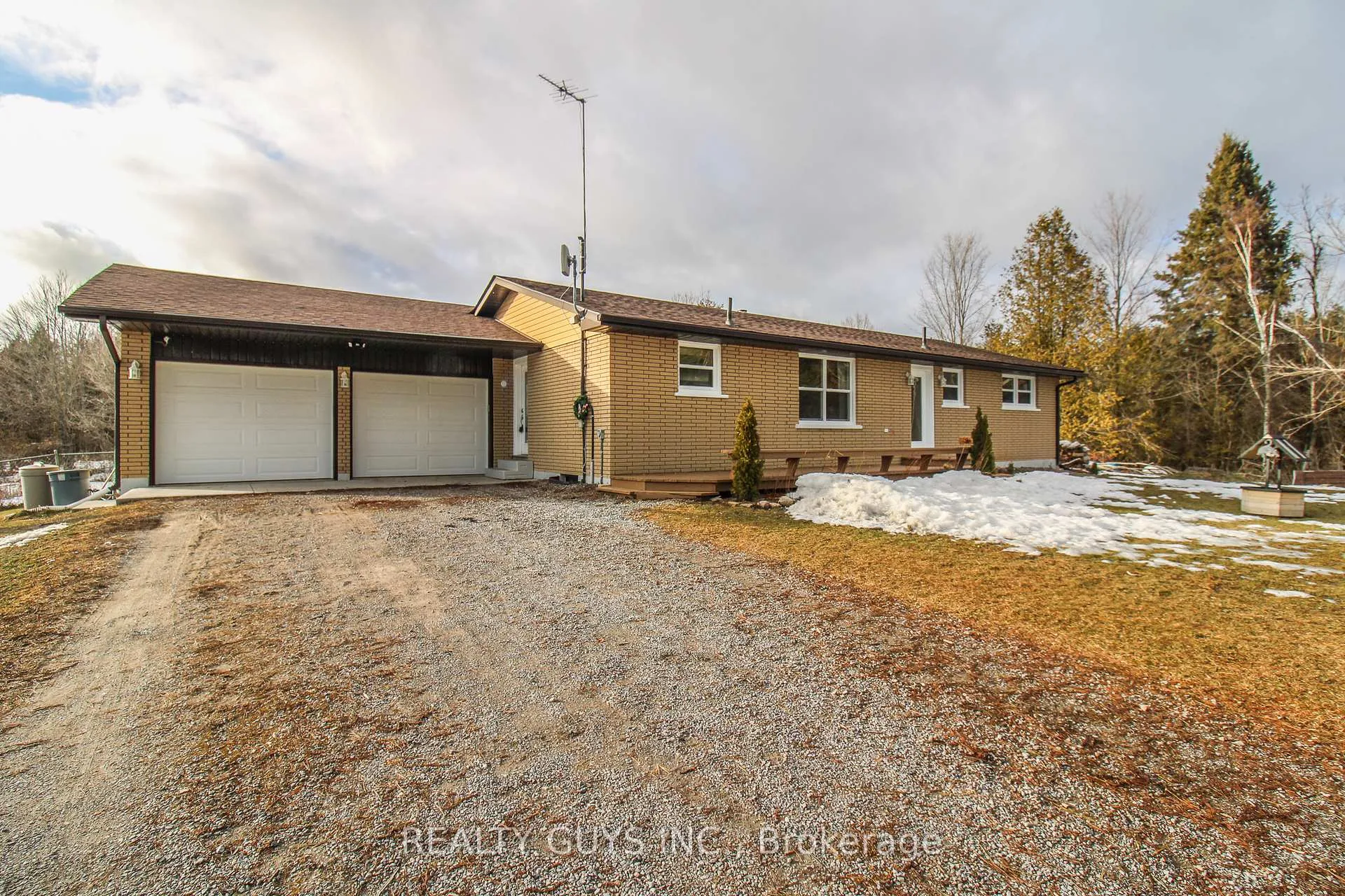 Photo 3 of 316 Douglas Road, Douro-Dummer — HOMEH