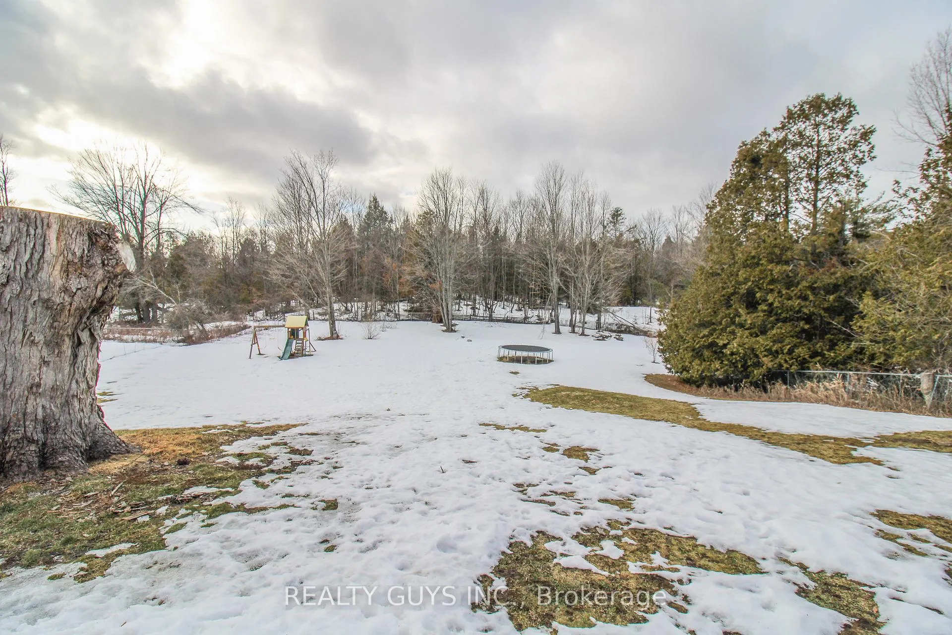 Photo 8 of 316 Douglas Road, Douro-Dummer — HOMEH