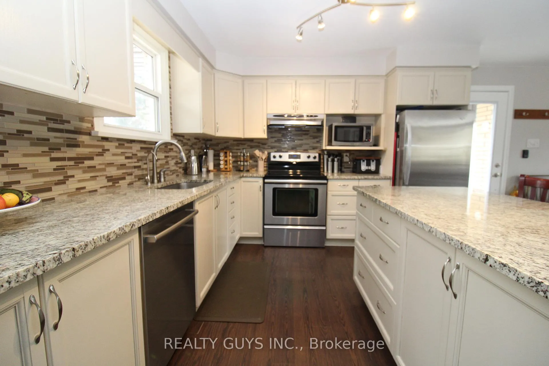 Photo 19 of 316 Douglas Road, Douro-Dummer — HOMEH