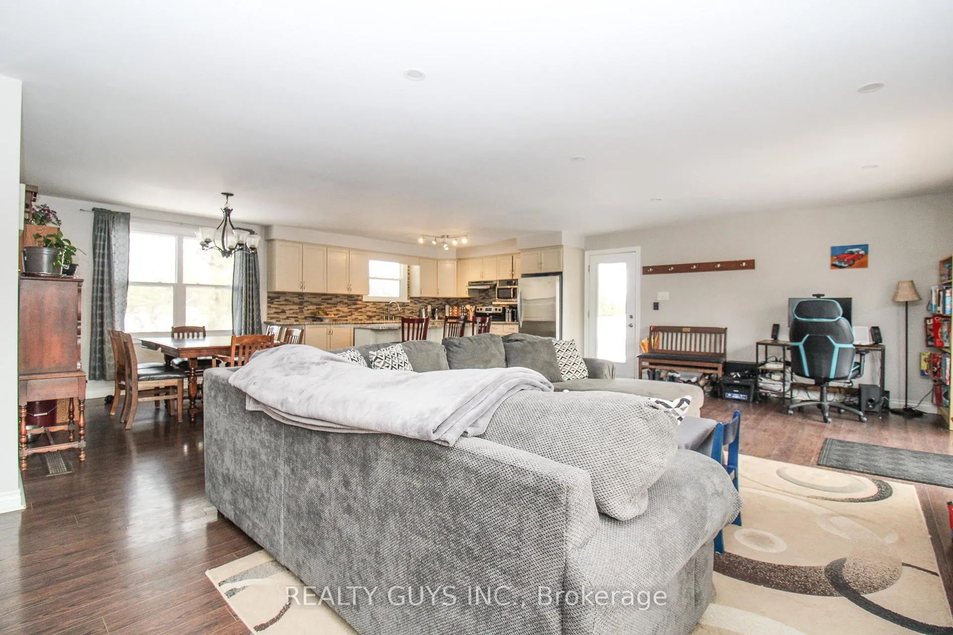 Photo 29 of 316 Douglas Road, Douro-Dummer — HOMEH