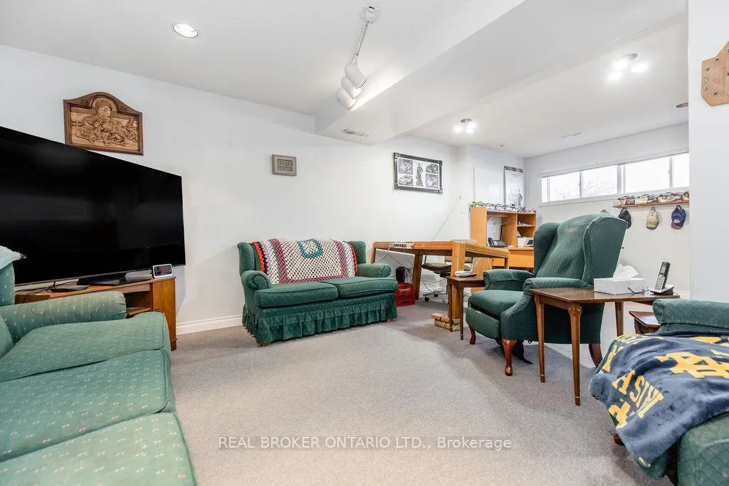Photo 29 of 45 John Dillingno Street, Tay, Victoria Harbour — HOMEH