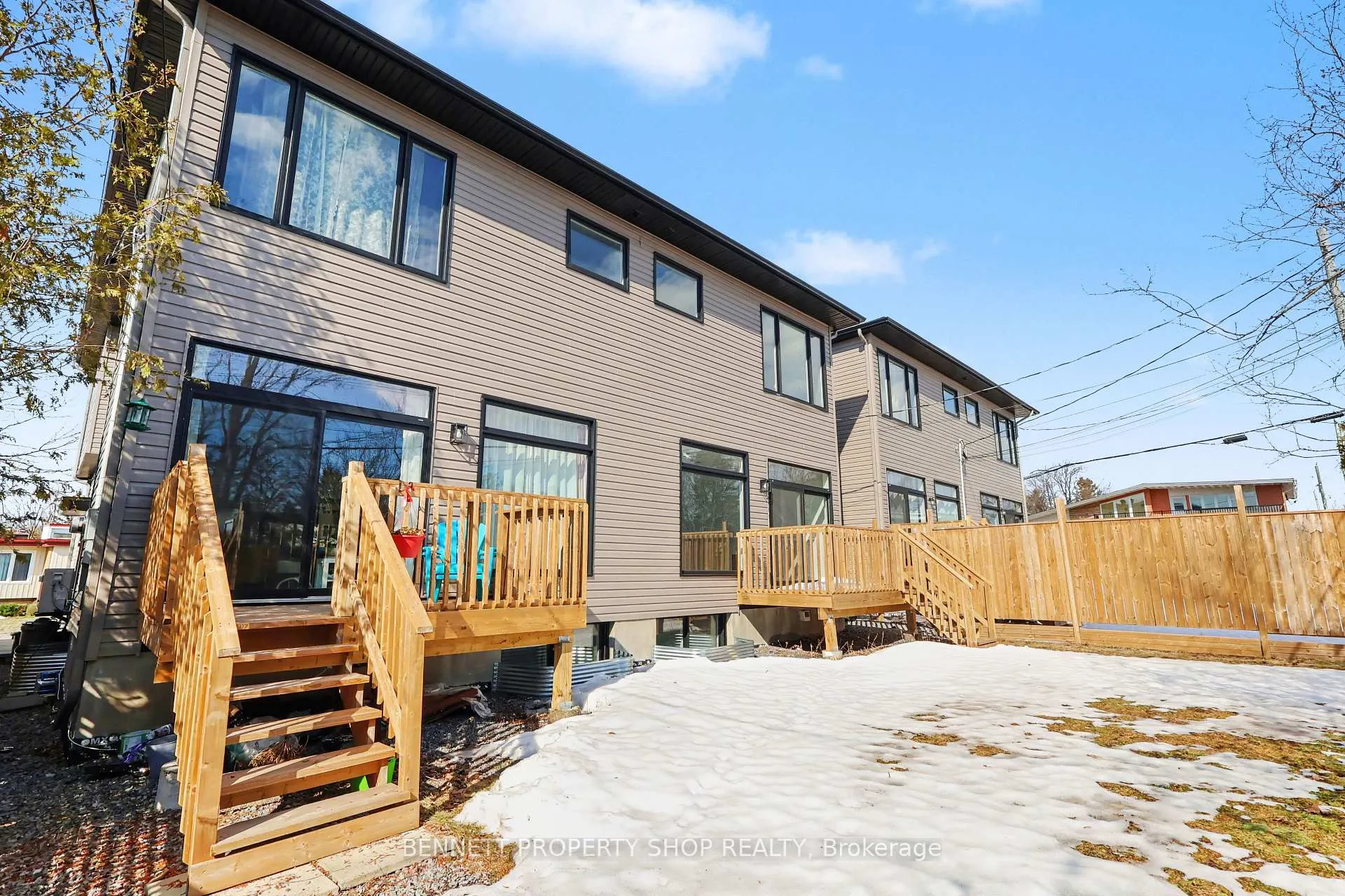 Photo 13 of 139 Duford Street, Ottawa, Vanier — HOMEH