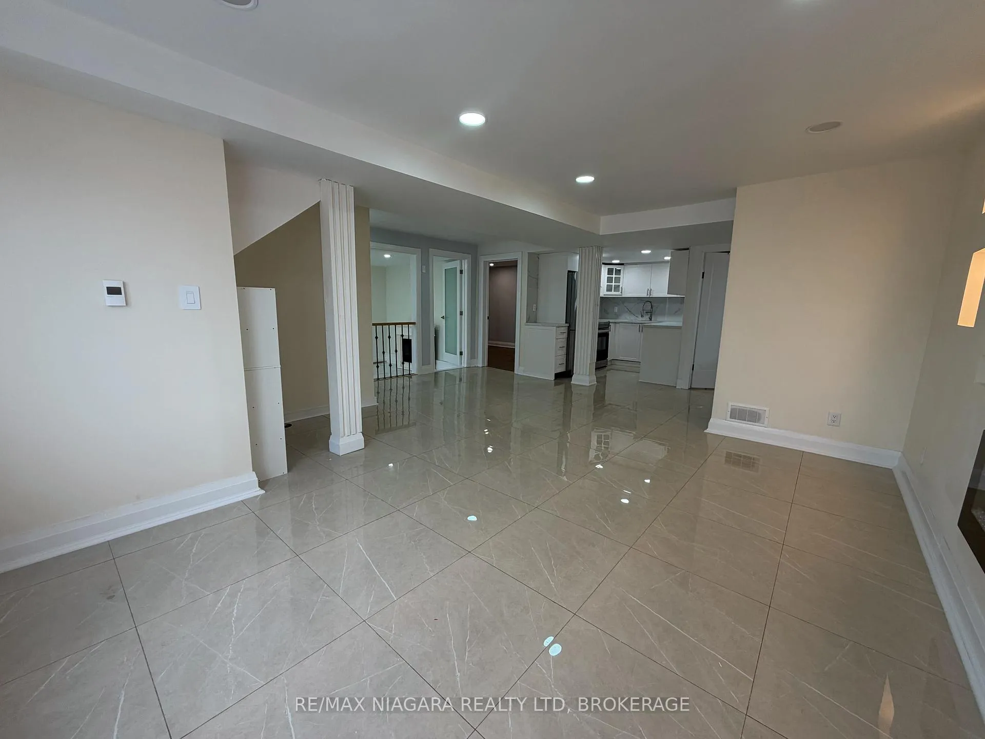 Photo 3 of Unit Lower, 42 Hemlock Street, St. Catharines, Burleigh Hill — HOMEH