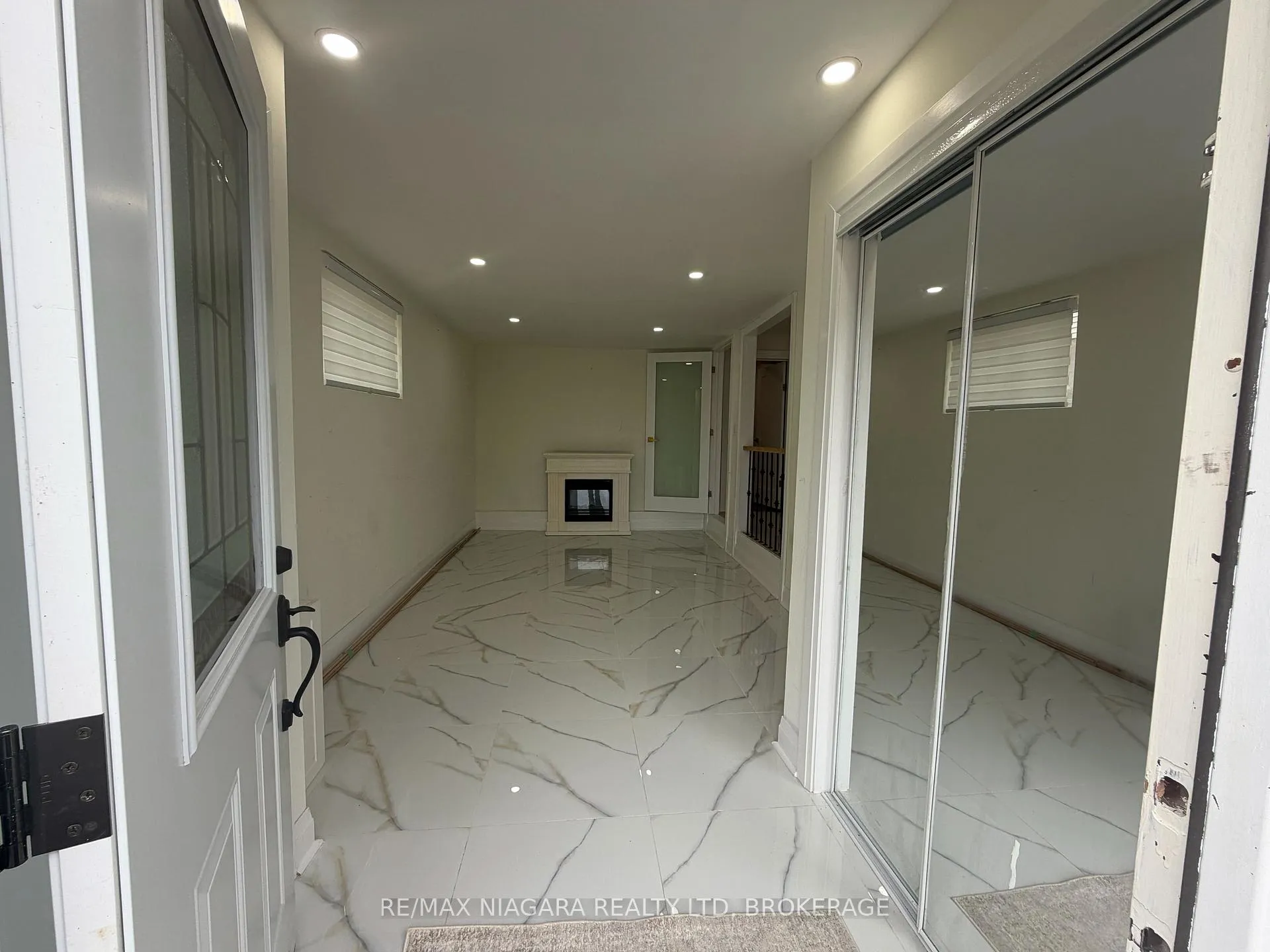 Photo 4 of Unit Lower, 42 Hemlock Street, St. Catharines, Burleigh Hill — HOMEH