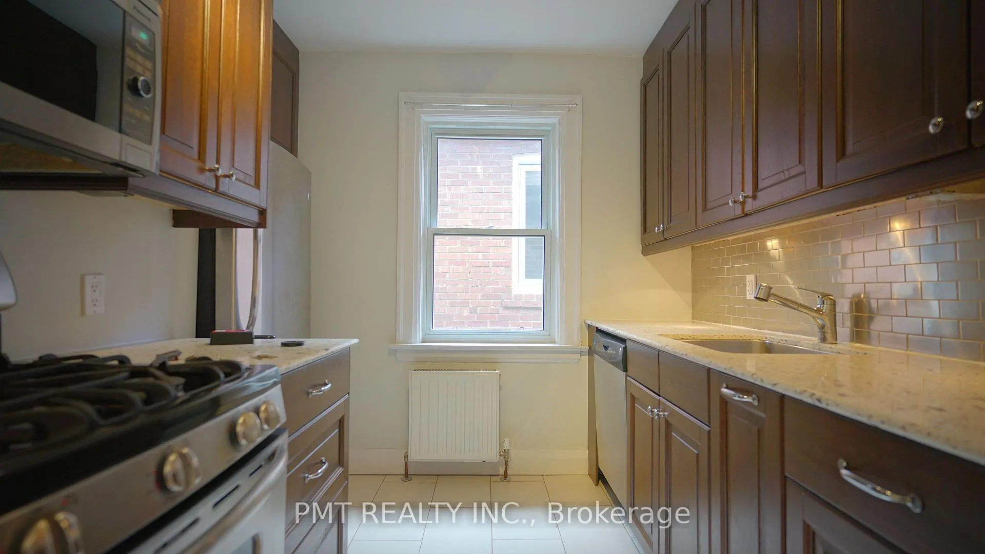 Photo 8 of Unit 2FL, 1082 Avenue Road, Toronto, Lawrence Park South — HOMEH