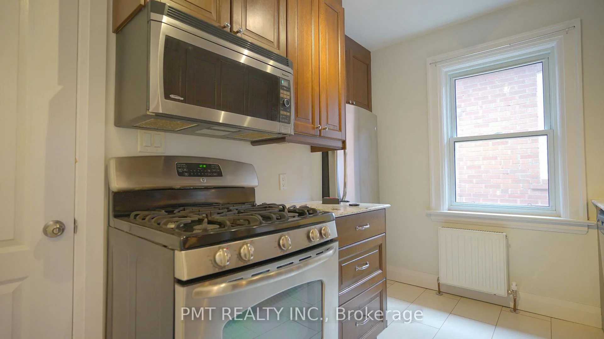 Photo 10 of Unit 2FL, 1082 Avenue Road, Toronto, Lawrence Park South — HOMEH