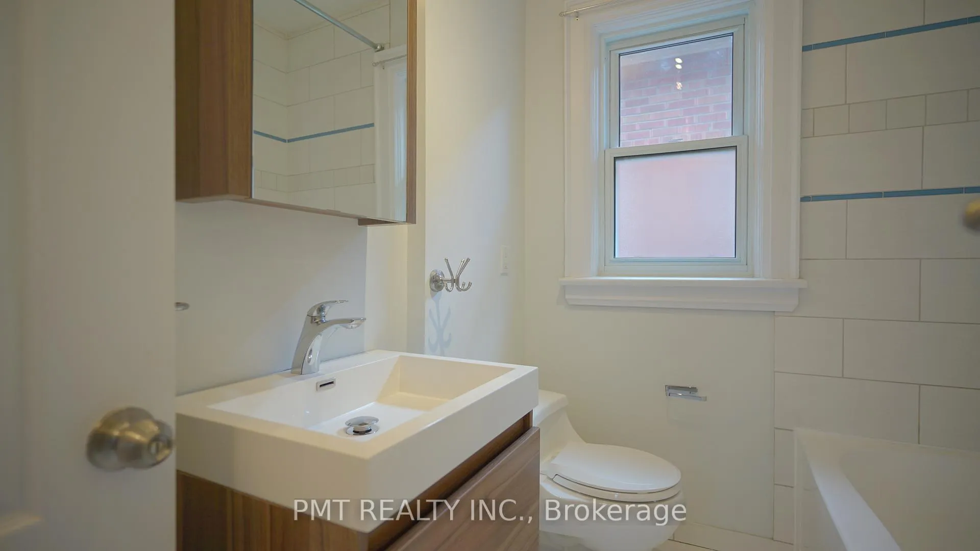 Photo 16 of Unit 2FL, 1082 Avenue Road, Toronto, Lawrence Park South — HOMEH