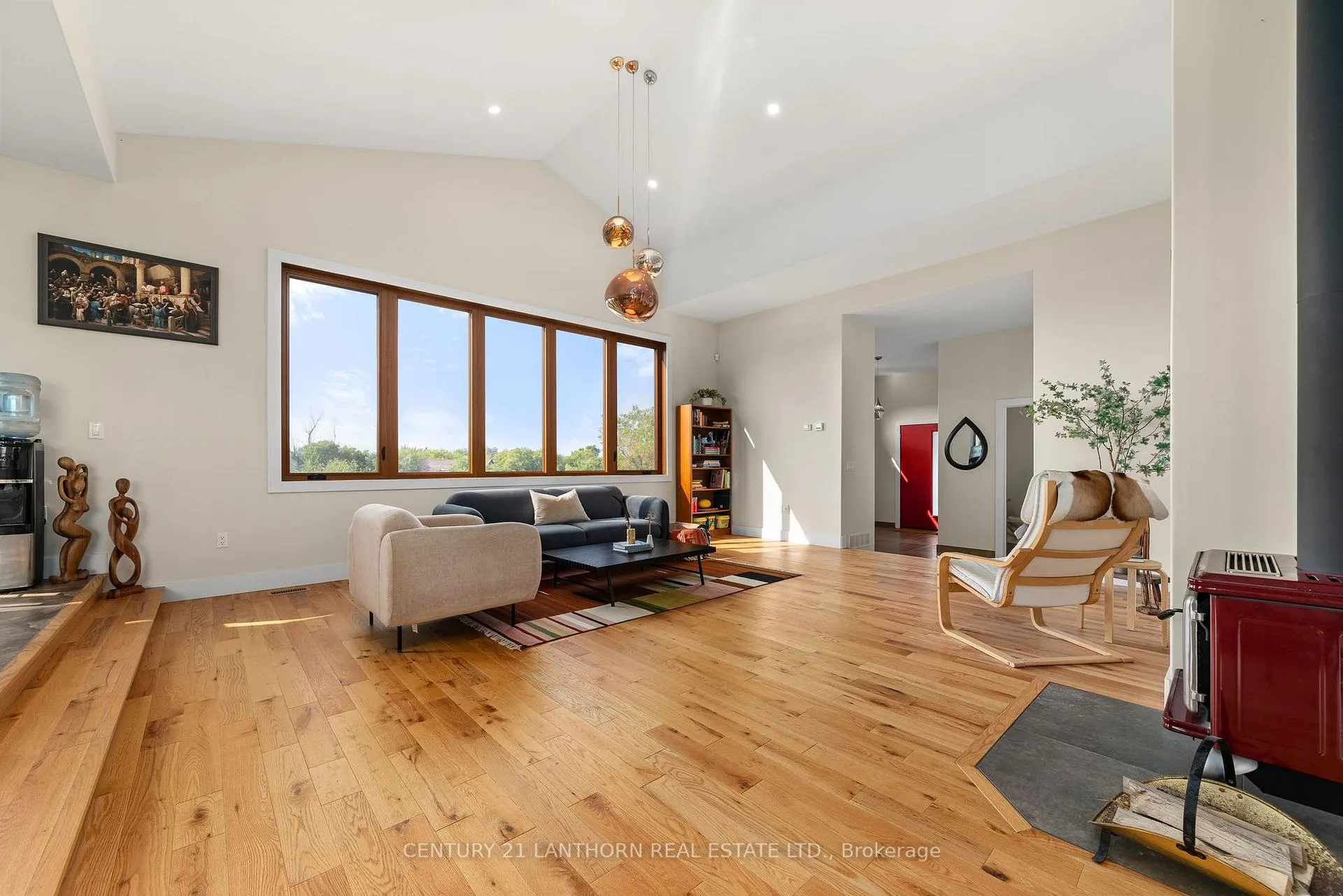Photo 12 of 581 Frankford Road, Quinte West, Frankford Ward — HOMEH