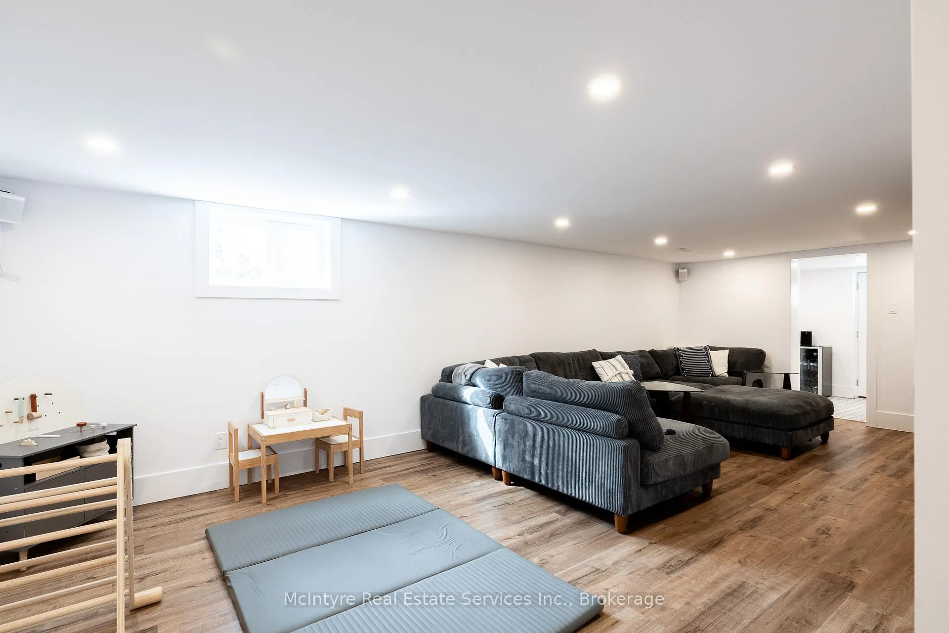 Photo 39 of 62 Lang Crescent, Kitchener, Bridgeport — HOMEH