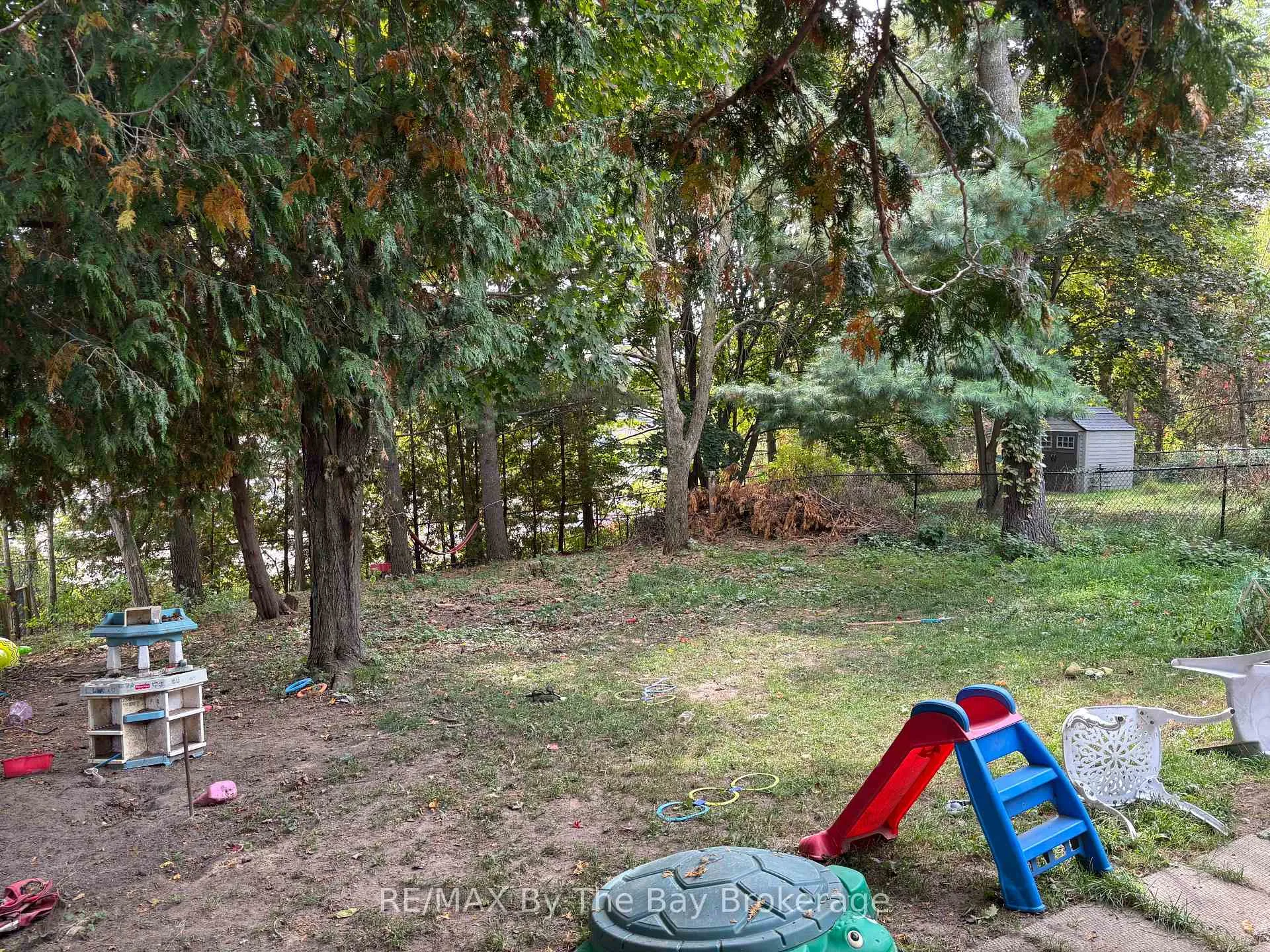 Photo 5 of 317 Hugel Avenue, Midland — HOMEH