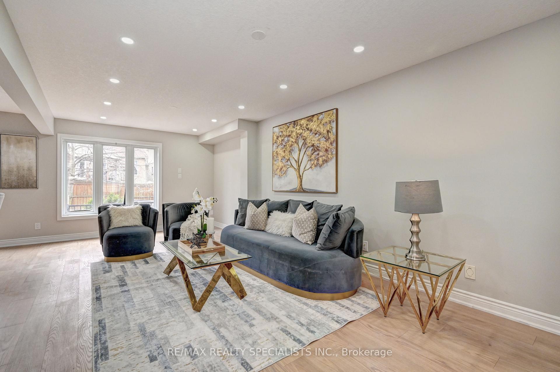 Photo 3 of 42 Bridleridge Street, Kitchener — HOMEH
