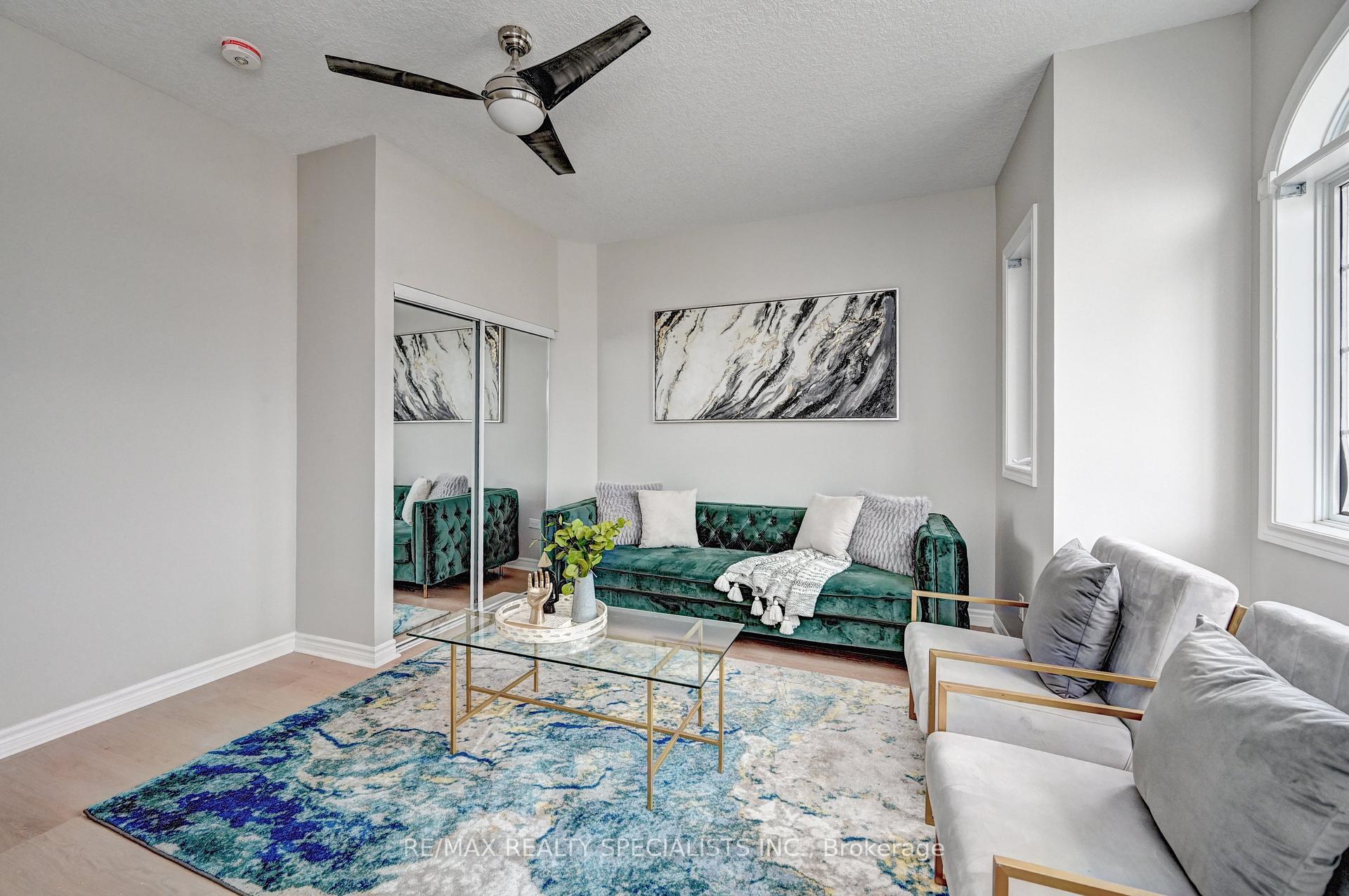 Photo 10 of 42 Bridleridge Street, Kitchener — HOMEH