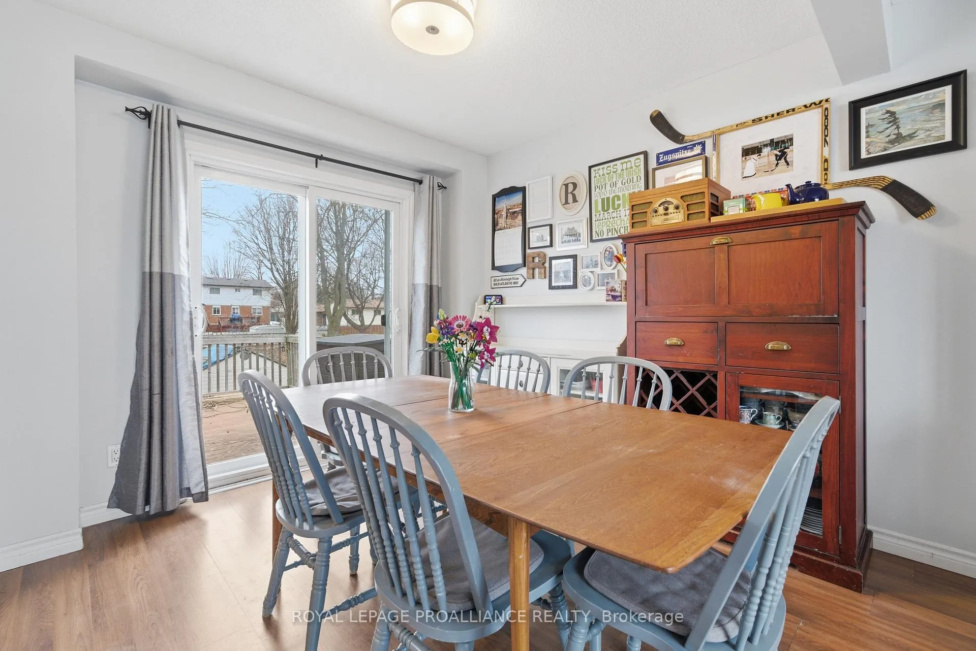 Photo 11 of 24 Austin Street, Quinte West, Trenton Ward — HOMEH