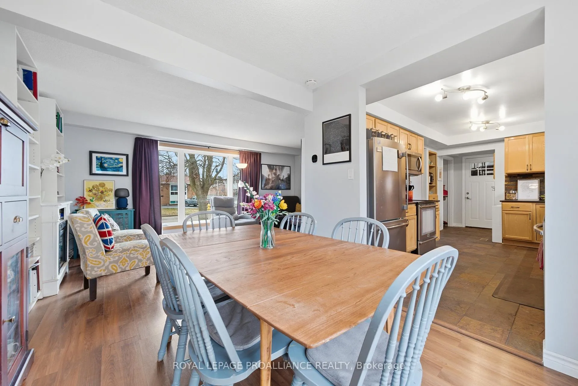 Photo 12 of 24 Austin Street, Quinte West, Trenton Ward — HOMEH