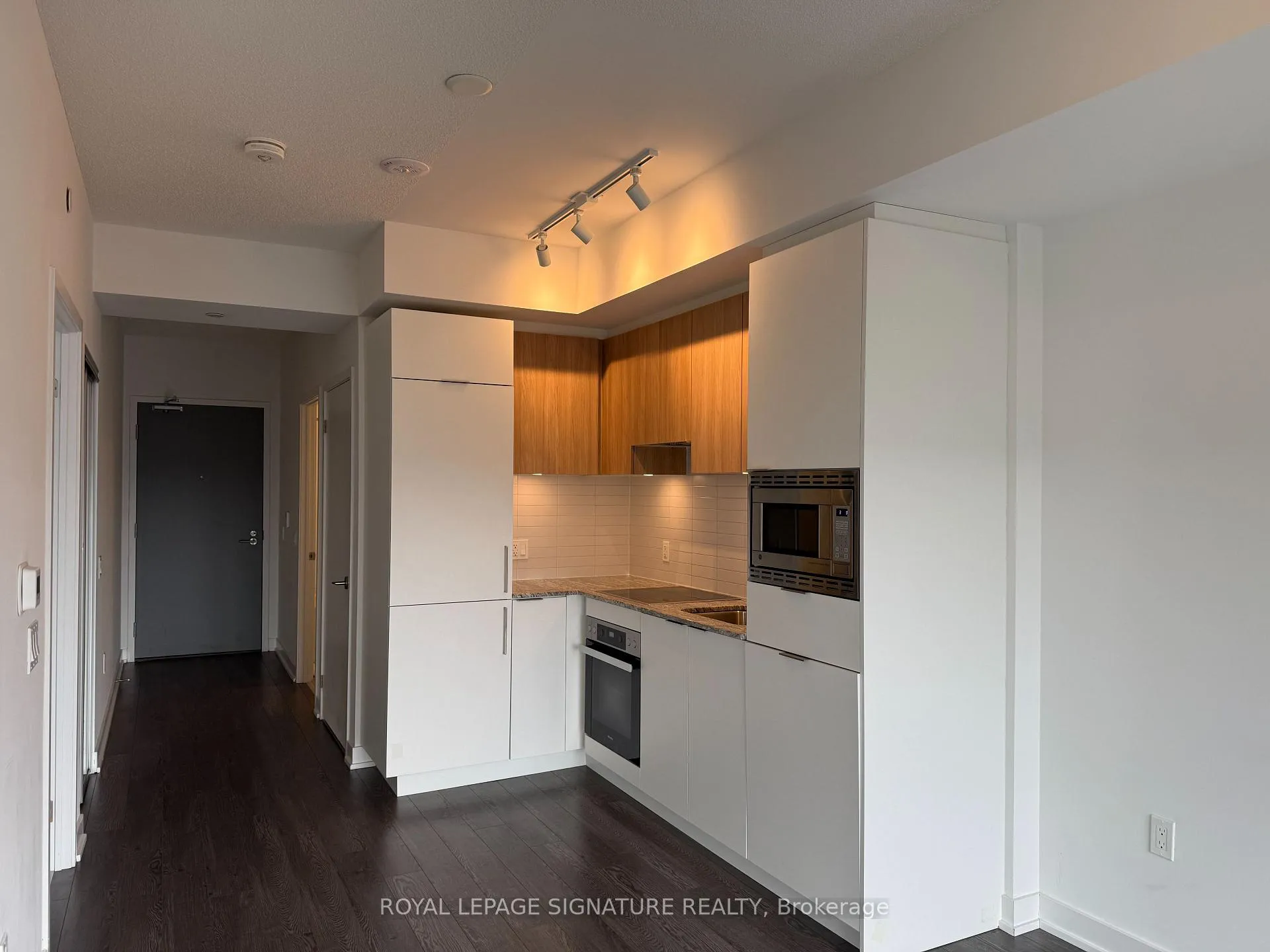 Photo 12 of Unit 2009, 50 O'Neill Road, North York, Banbury-Don Mills — HOMEH