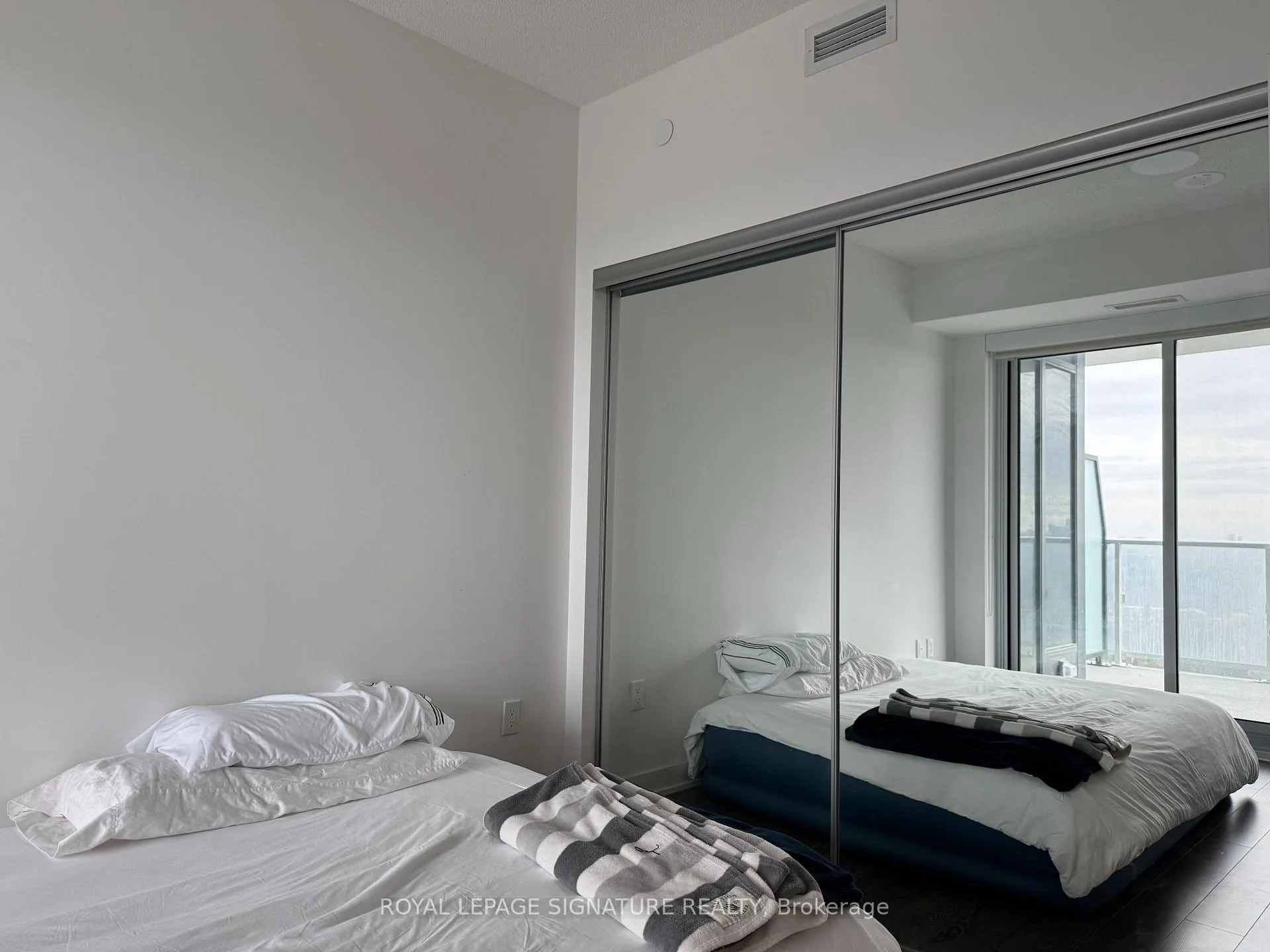 Photo 18 of Unit 2009, 50 O'Neill Road, North York, Banbury-Don Mills — HOMEH