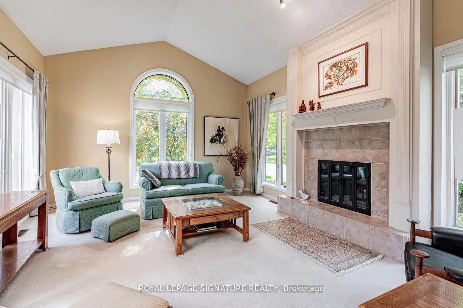 Photo 5 of 25 Riverview Road, New Tecumseth, Rural New Tecumseth — HOMEH