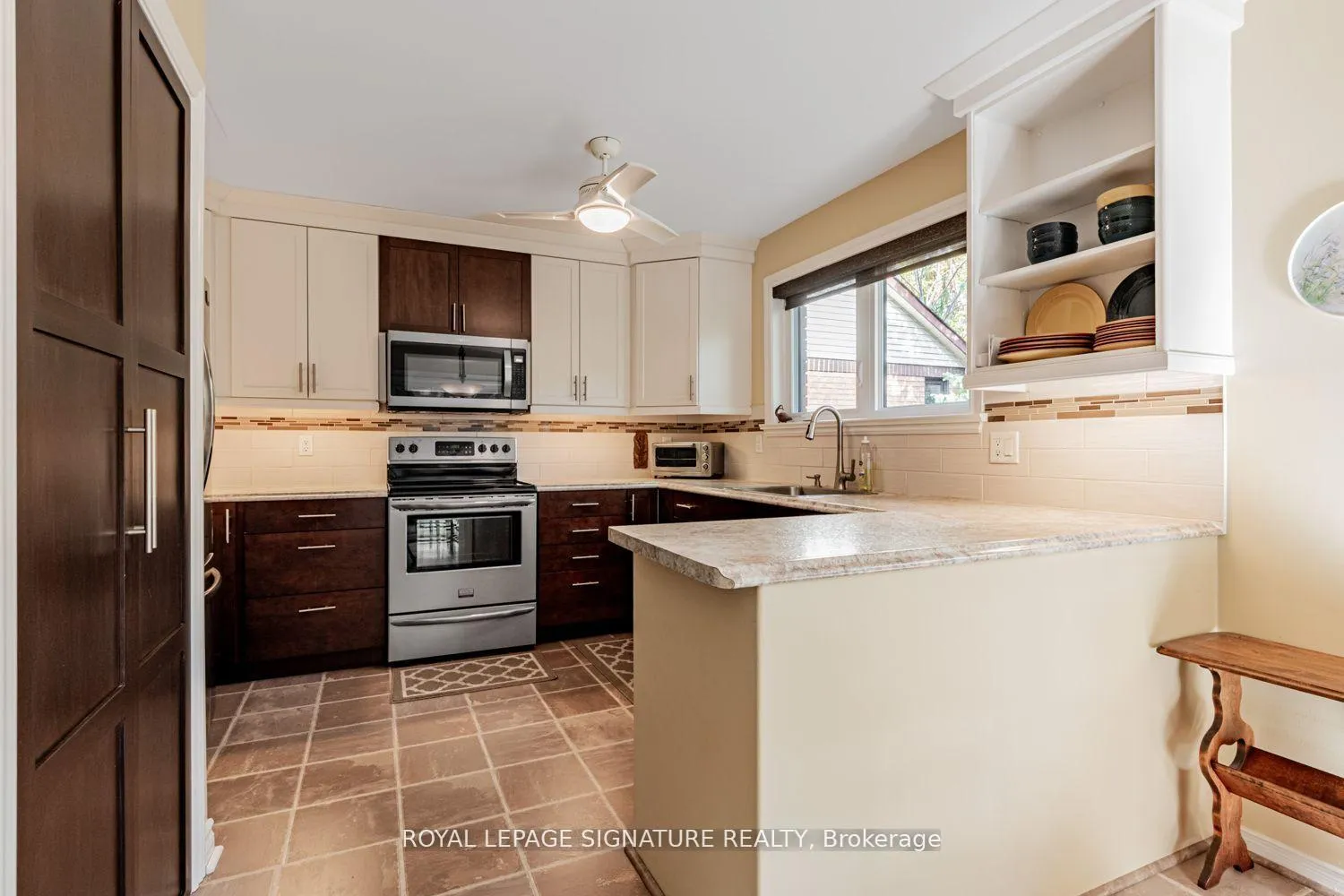 Photo 11 of 25 Riverview Road, New Tecumseth, Rural New Tecumseth — HOMEH