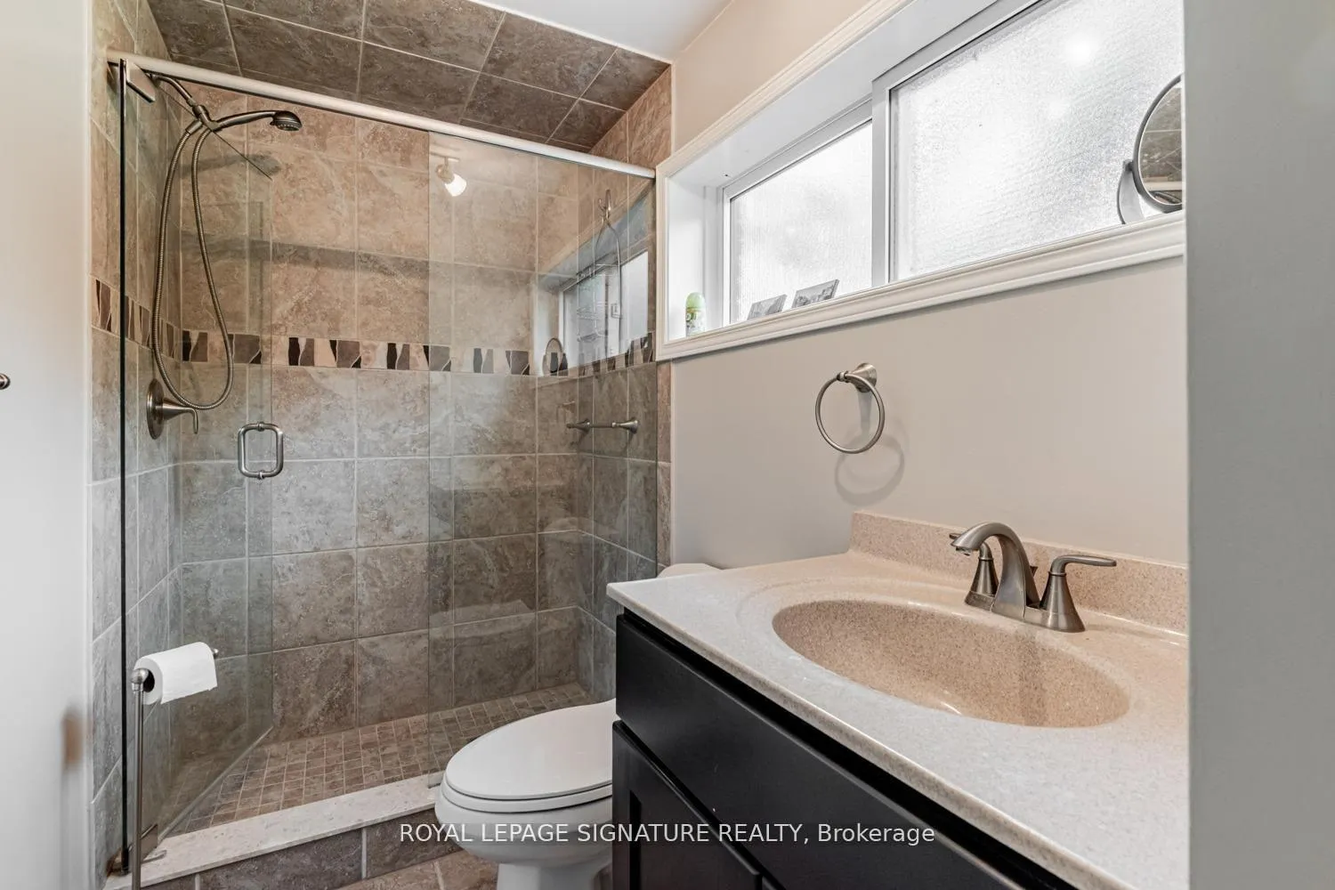Photo 27 of 25 Riverview Road, New Tecumseth, Rural New Tecumseth — HOMEH
