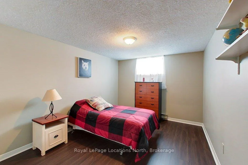 Photo 28 of 56 Lorne Avenue, Collingwood — HOMEH