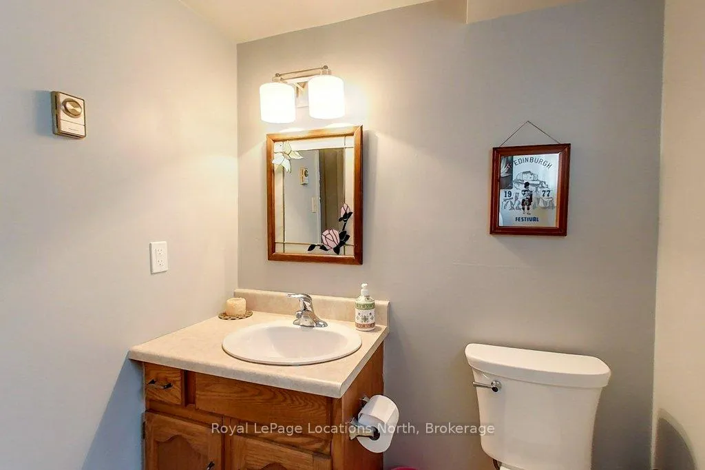 Photo 32 of 56 Lorne Avenue, Collingwood — HOMEH