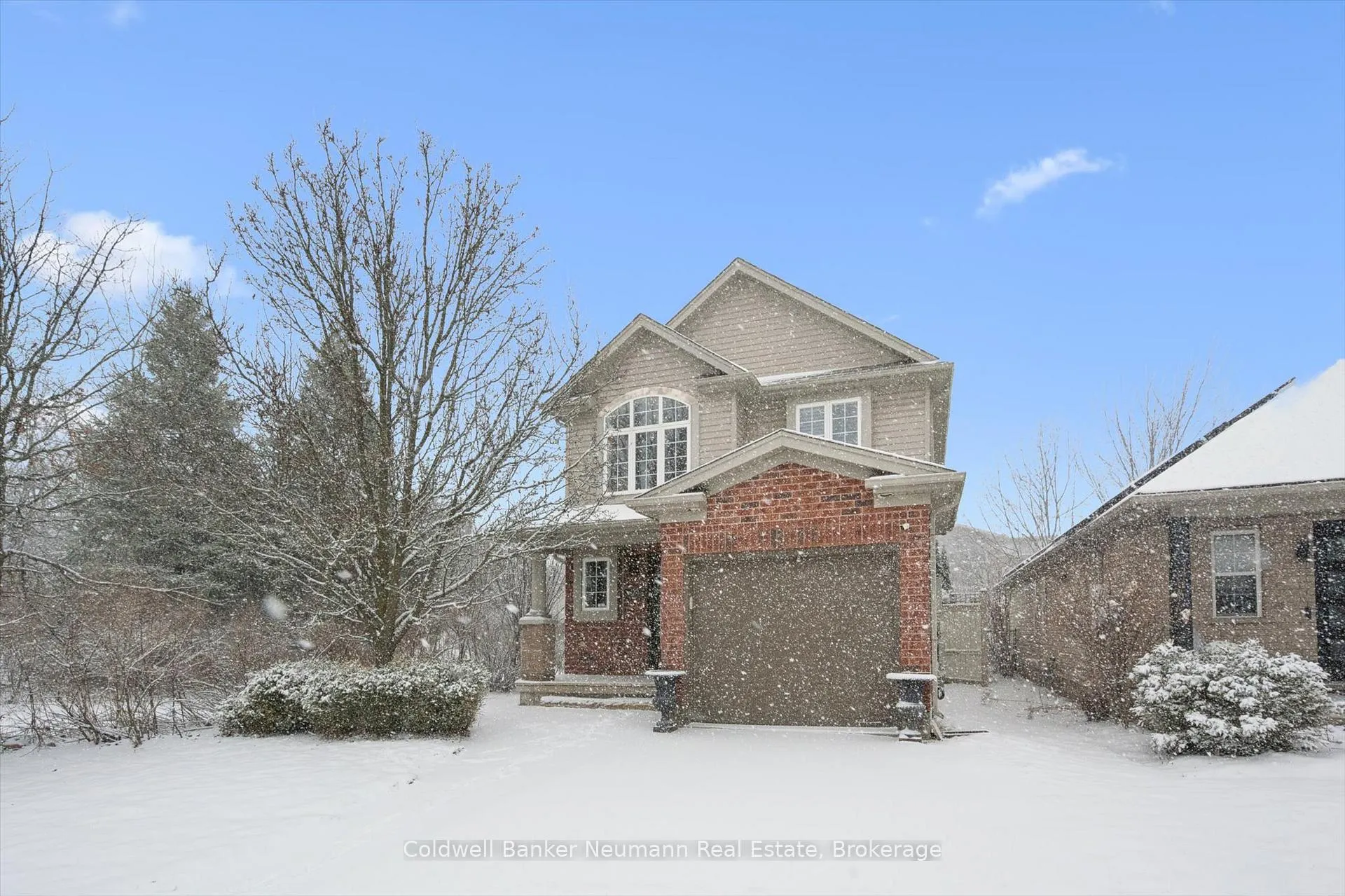 Photo 1 of 150 Lynch Circle, Guelph, Pineridge/Westminster Woods — HOMEH