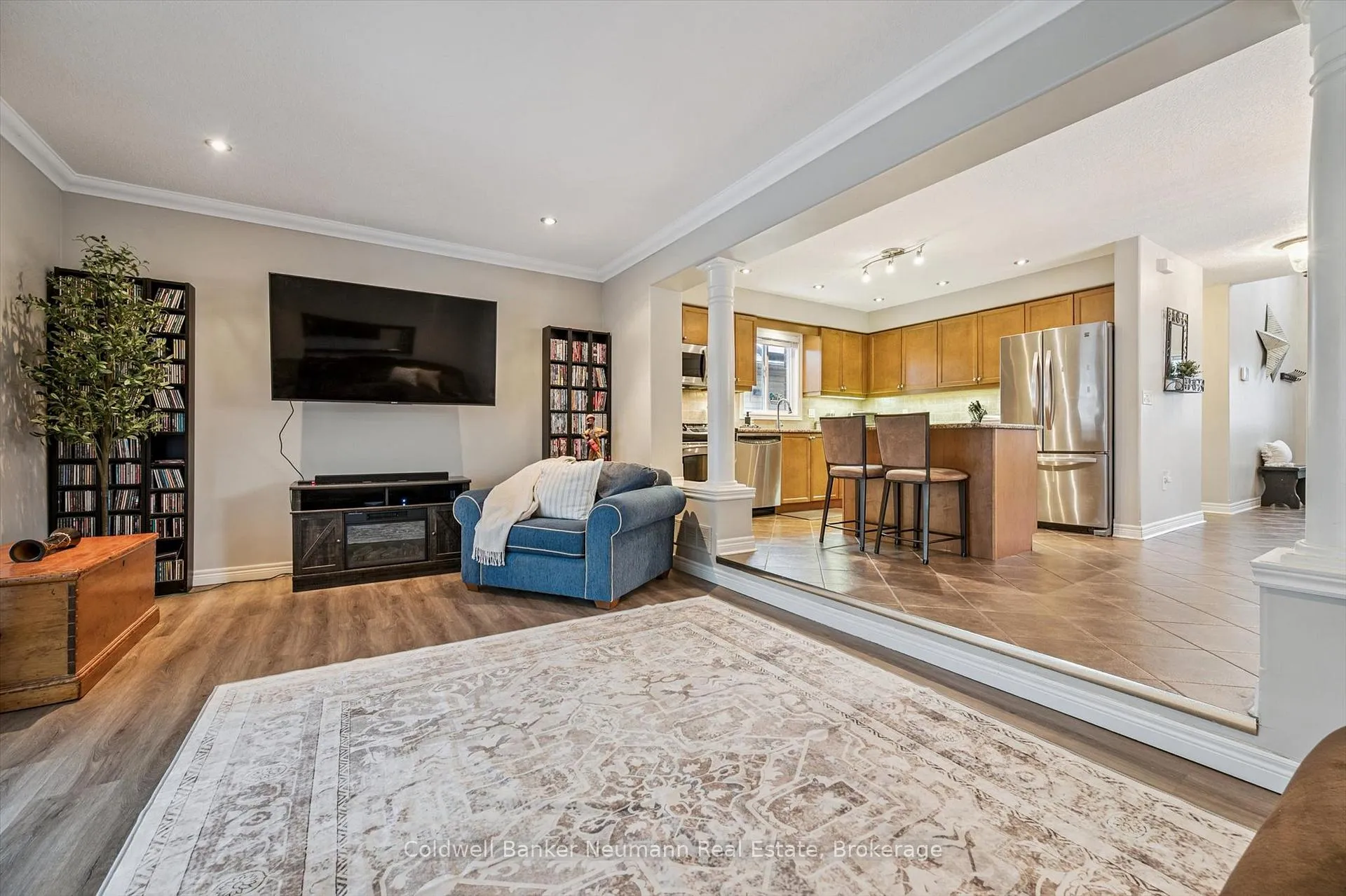 Photo 10 of 150 Lynch Circle, Guelph, Pineridge/Westminster Woods — HOMEH